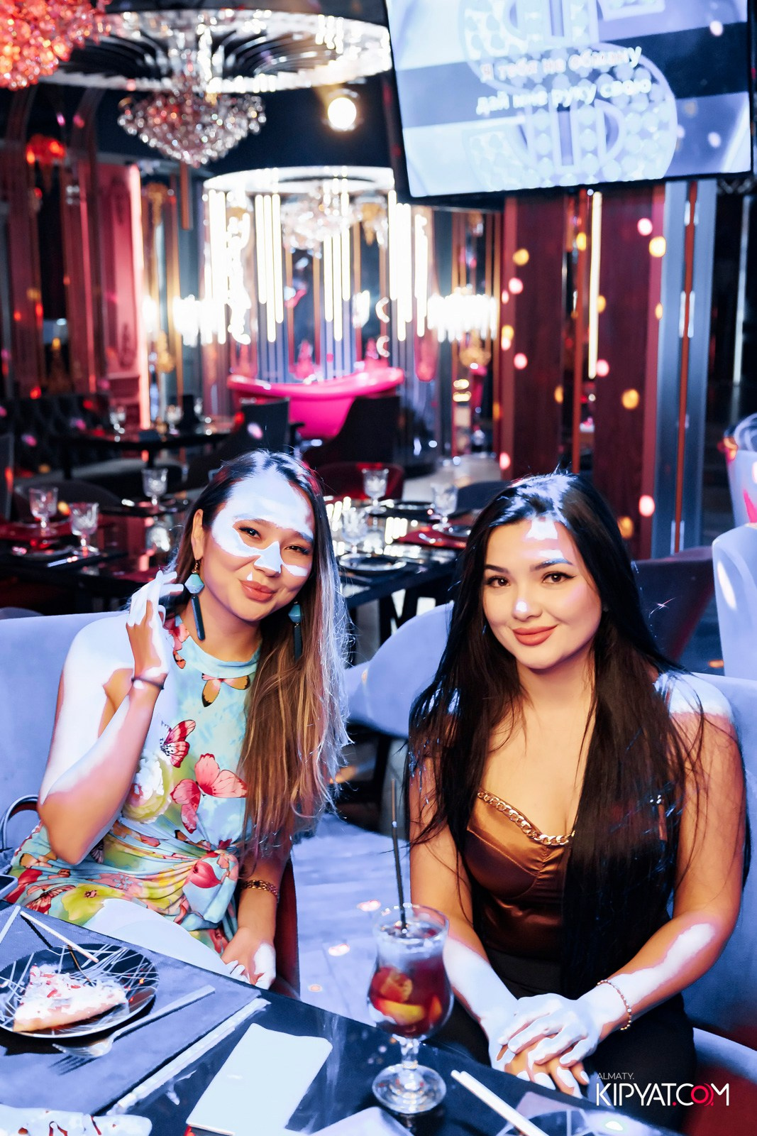 ЗАЯ, НА БИС. КИПЯТКОМ АЛМАТЫ!