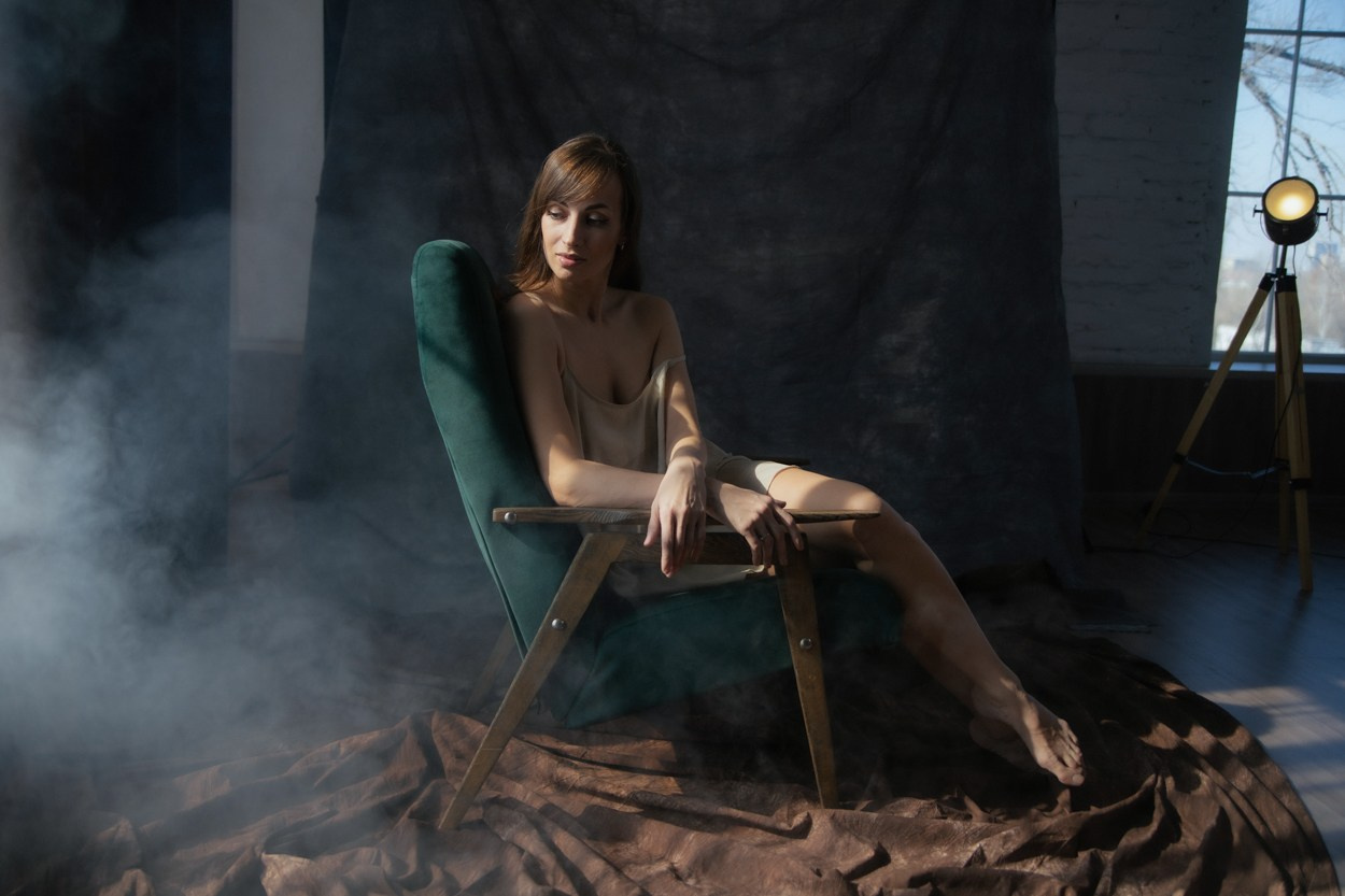 Творческий женский портрет. Фотосъёмка в студии. Арт-фотограф. Фотосъемка, авторские принты для интерьера