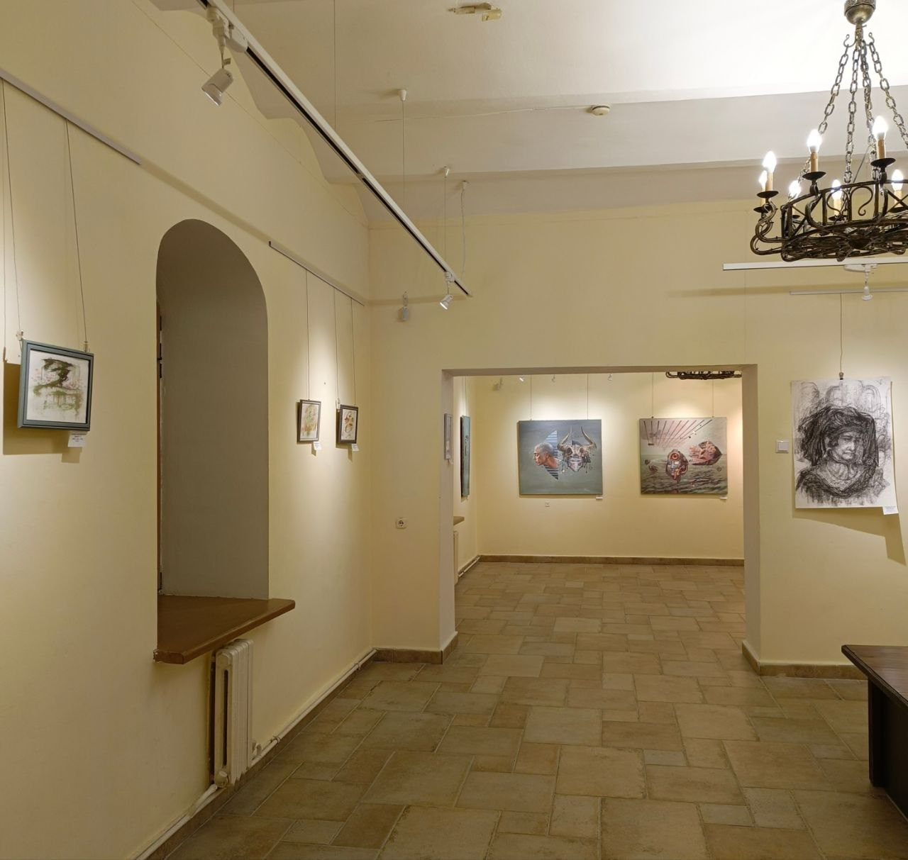 Выставочная АРТ резиденция " ЯБЛОКО»