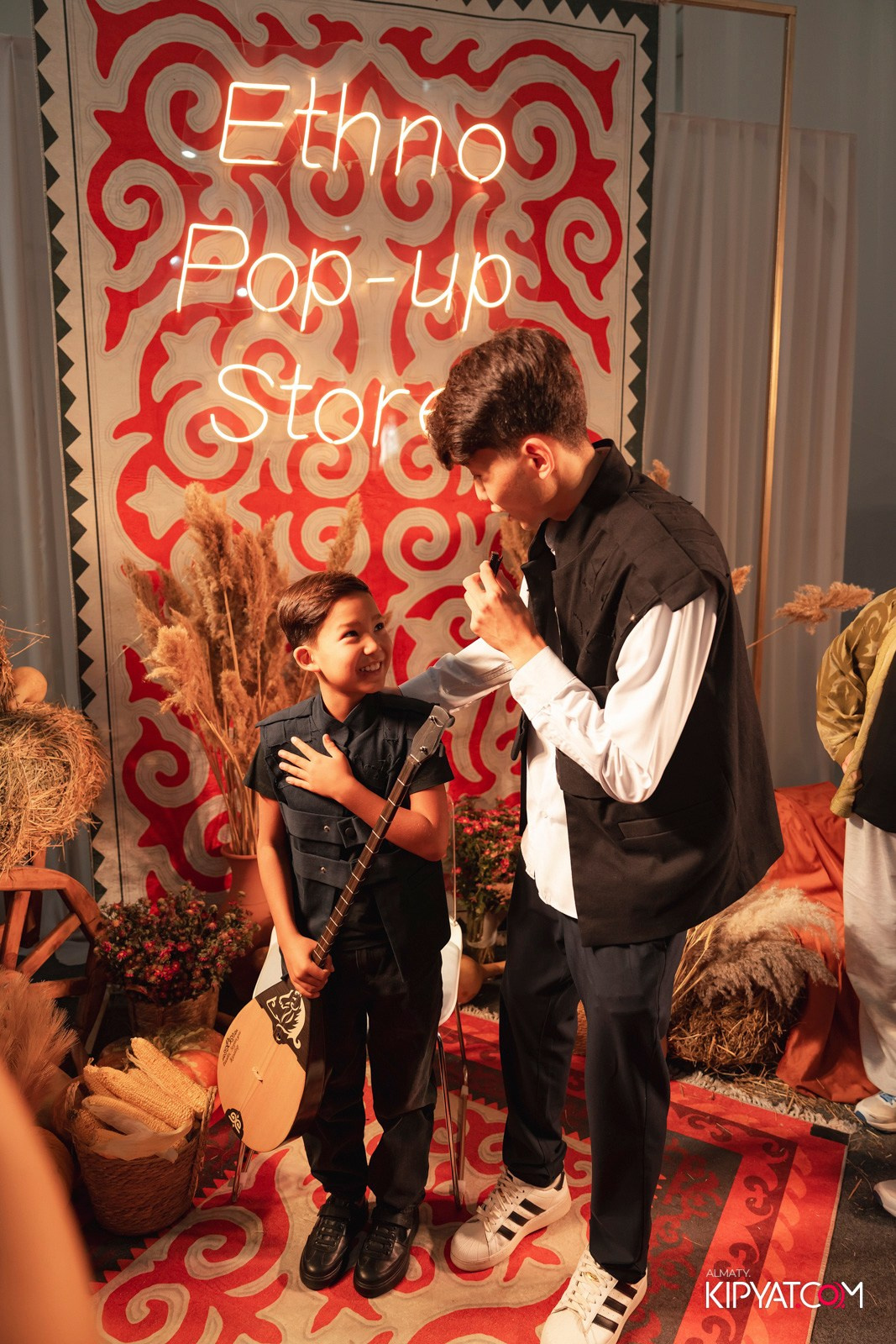 ETHNO POP-UP STORE, SABANTOI B SADU ARENA. КИПЯТКОМ АЛМАТЫ!
