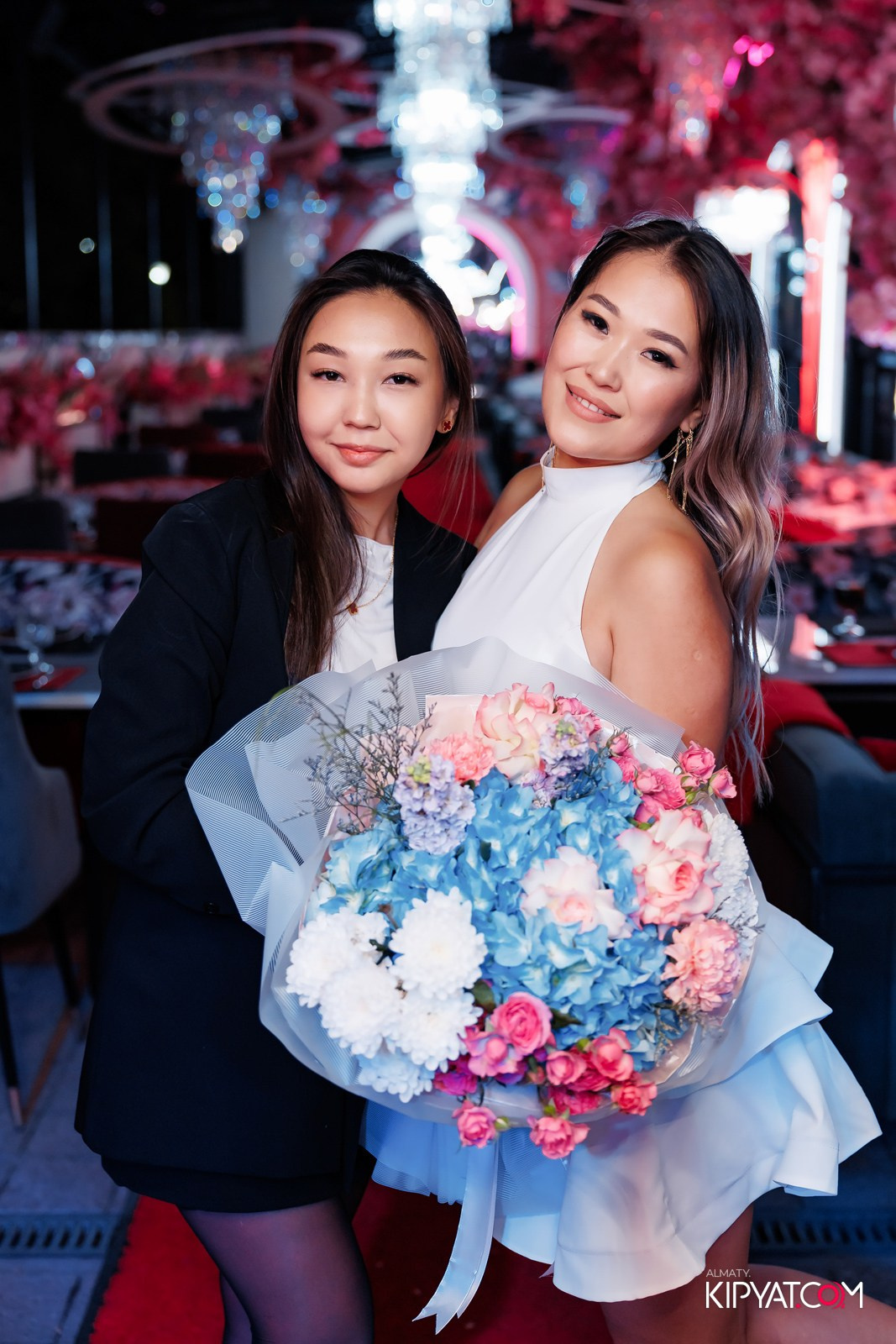 ЗАЯ, НА БИС. КИПЯТКОМ АЛМАТЫ!