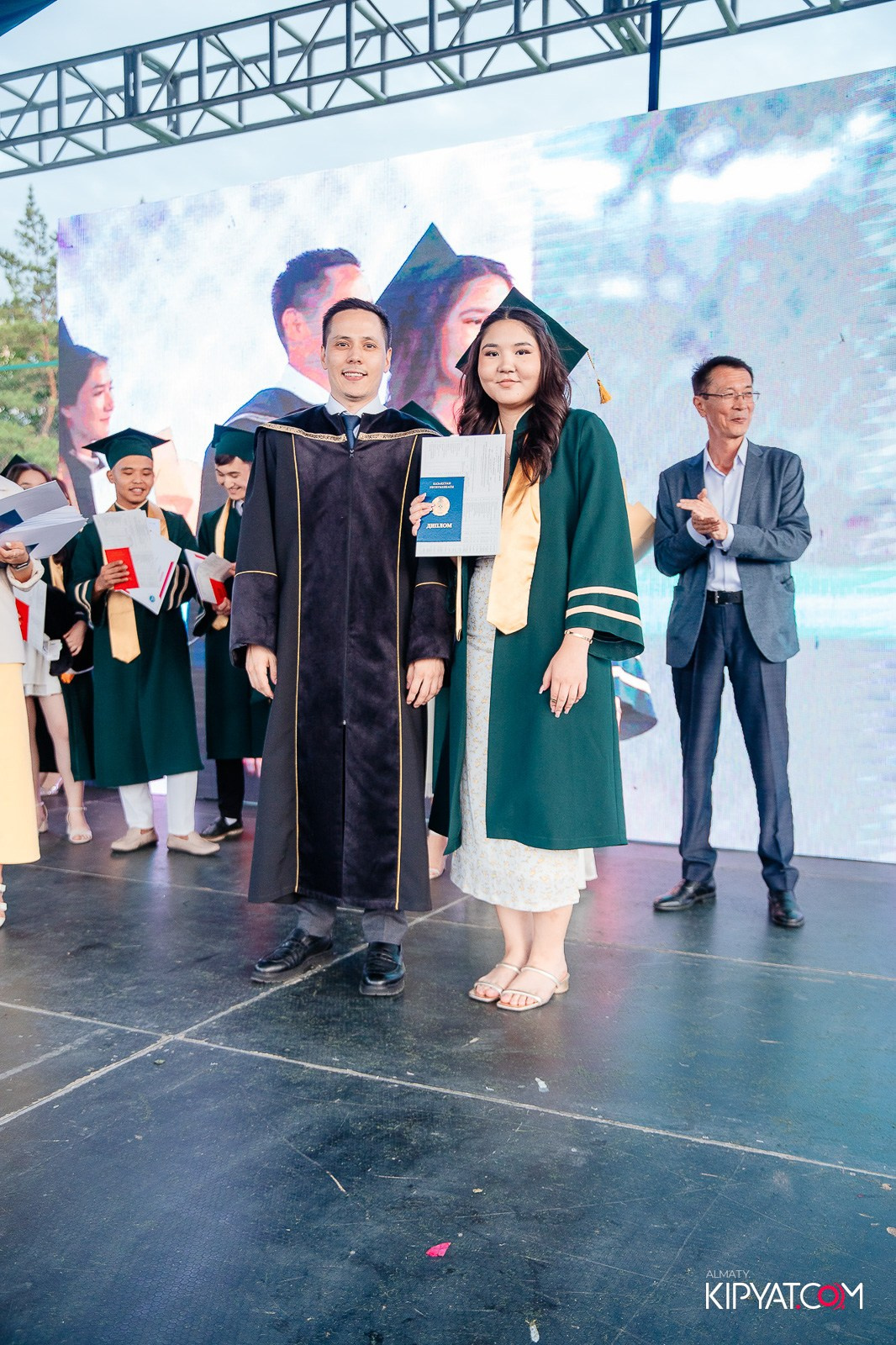 ВРУЧЕНИЕ ДИПЛОМОВ — НАРХОЗ КОЛЛЕДЖ. Part 4. КИПЯТКОМ АЛМАТЫ!