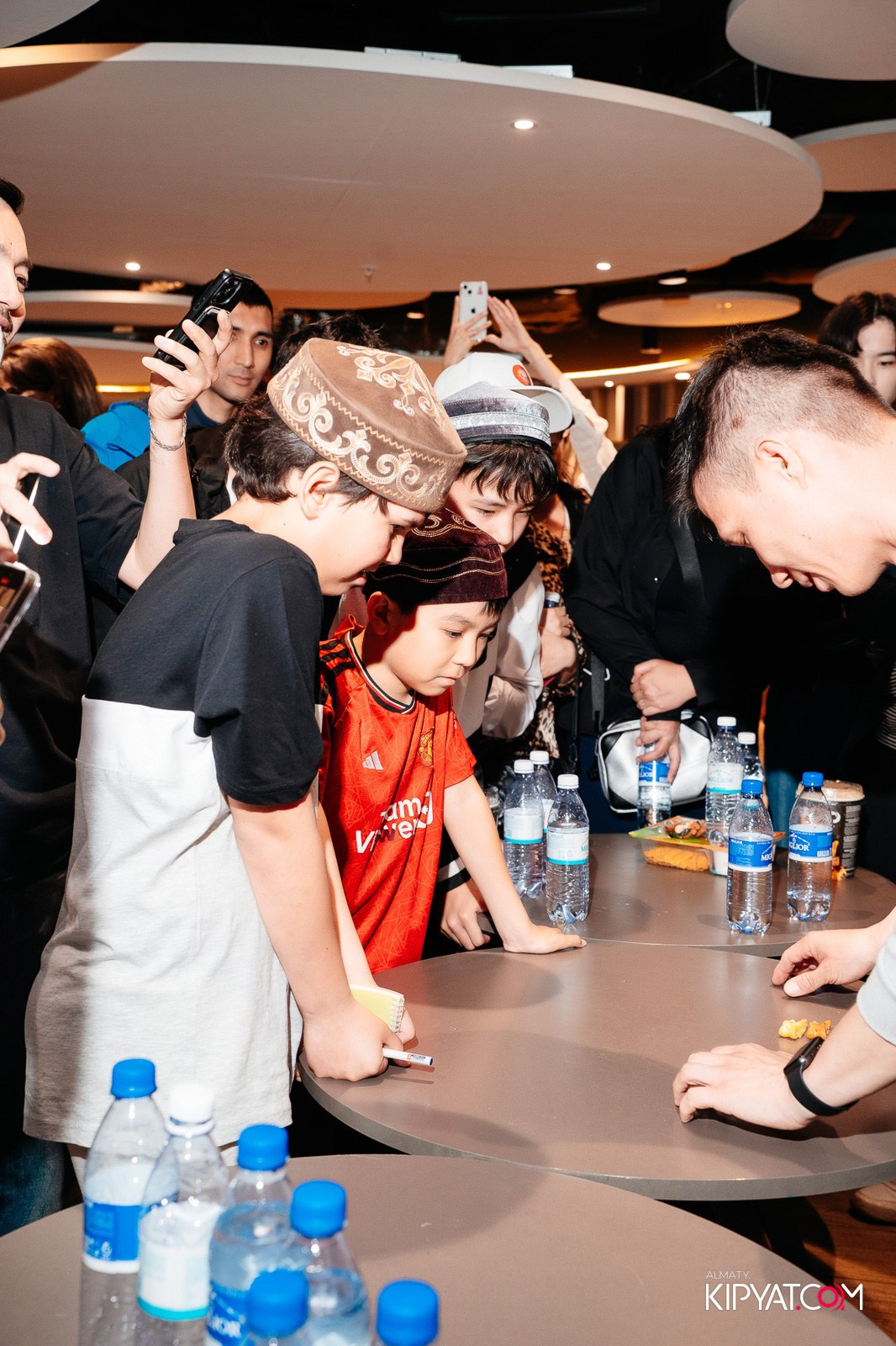 ЗАКРЫТЫЙ ПОКАЗ ФИЛЬМА «ВСЕ НА МОСЛЫ. БИТВА ПОКОЛЕНИЙ». КИПЯТКОМ АЛМАТЫ!