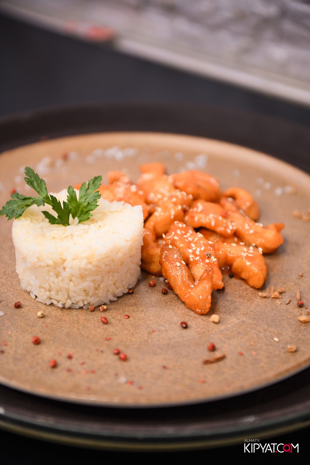 УХО И МЕДВЕДЬ НА ГАГАРИНА. КИПЯТКОМ АЛМАТЫ!