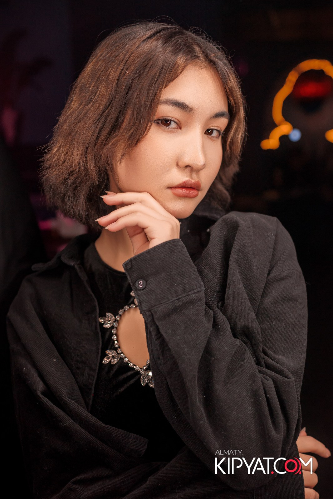 SANTA BARBARA — ПИТ ДЖЕЙСОН (ГР. ПРЕМЬЕР-МИНИСТР) И ИЛЬЯ ЗУДИН (ГР. ДИНАМИТ) НА ПРЕДНОВОГОДНЕЙ ВЕЧЕРИНКЕ. КИПЯТКОМ АЛМАТЫ!