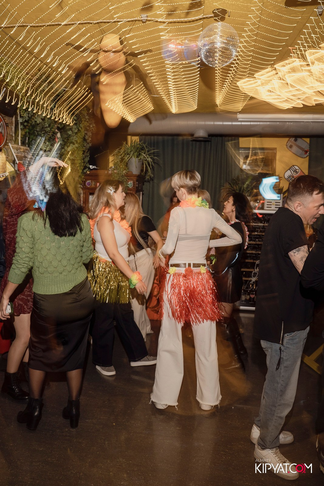 RE: SET. КИПЯТКОМ АЛМАТЫ! Фотосъемка мероприятий в Алматы