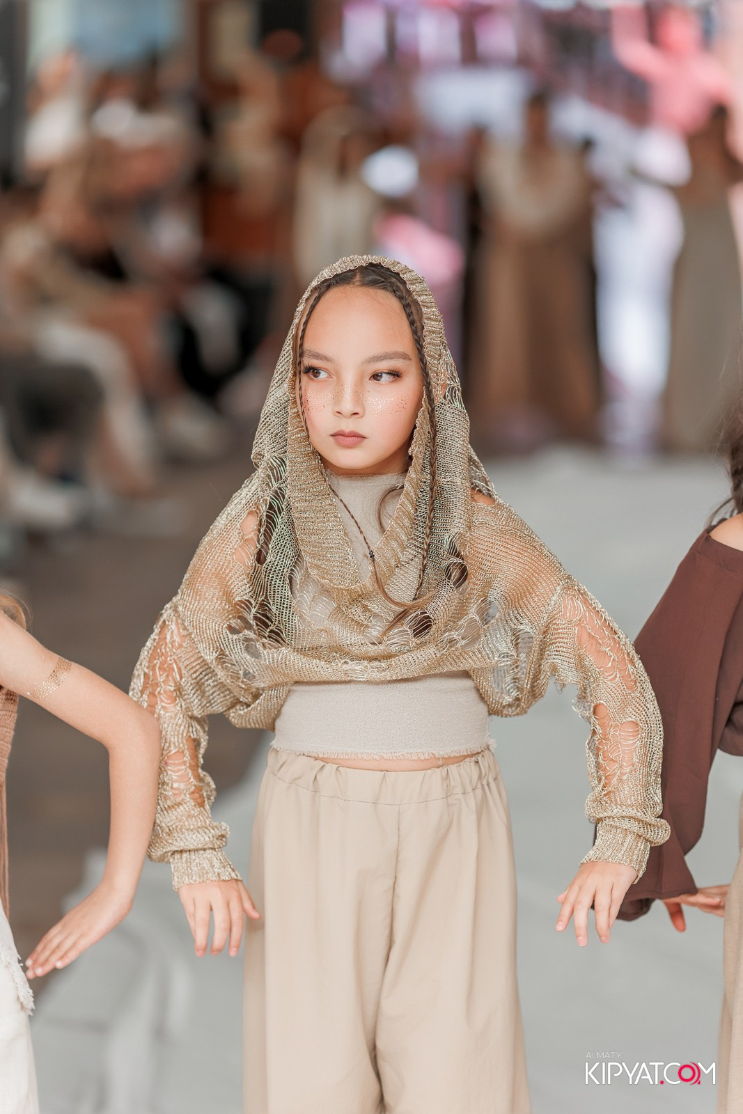 JUNIOR FASHION SHOW. КИПЯТКОМ АЛМАТЫ!