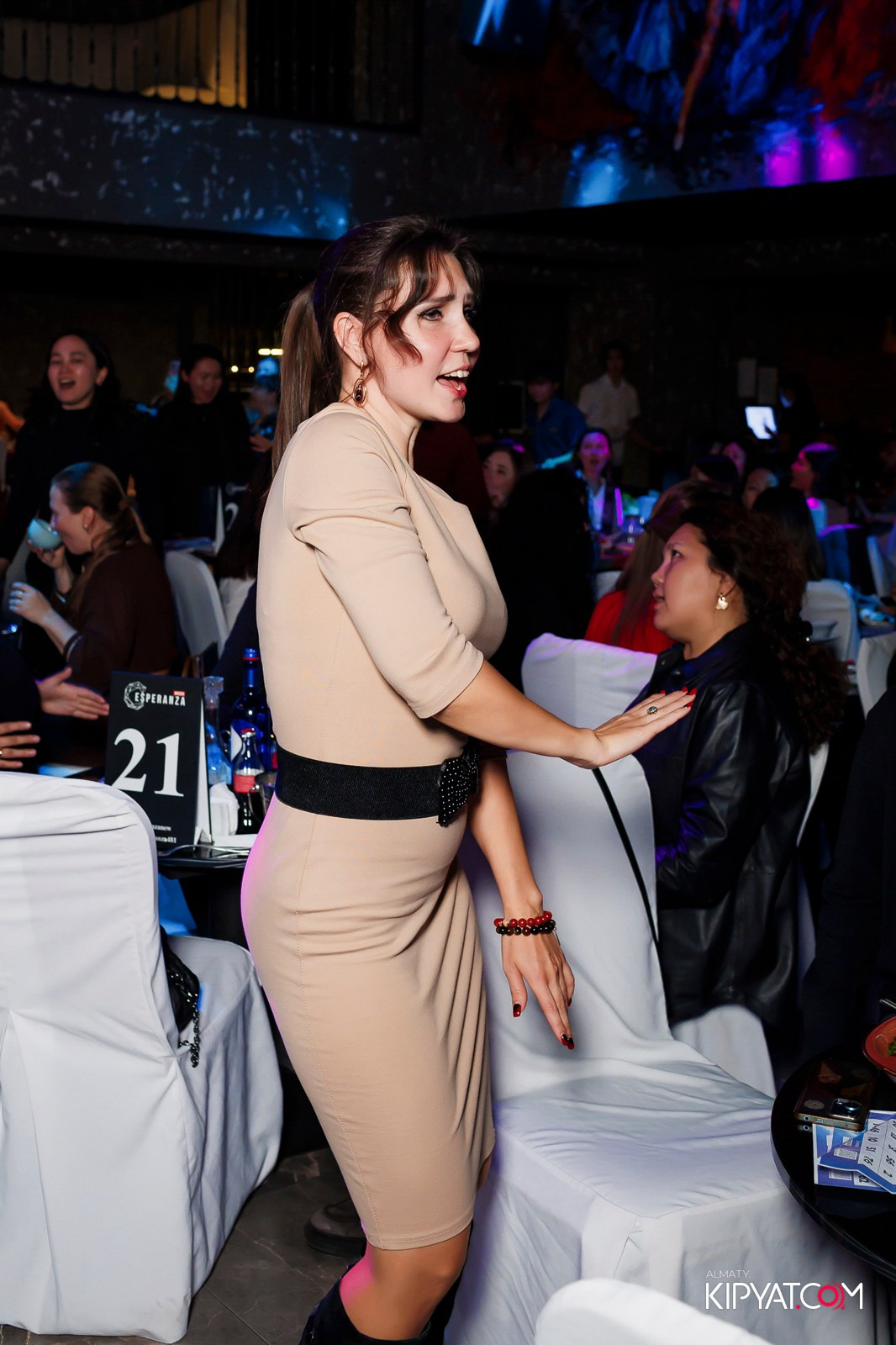 МУЗЫКАЛЬНОЕ ЛОТО В HIT RETRO. КИПЯТКОМ АЛМАТЫ! Фотосъемка мероприятий в Алматы