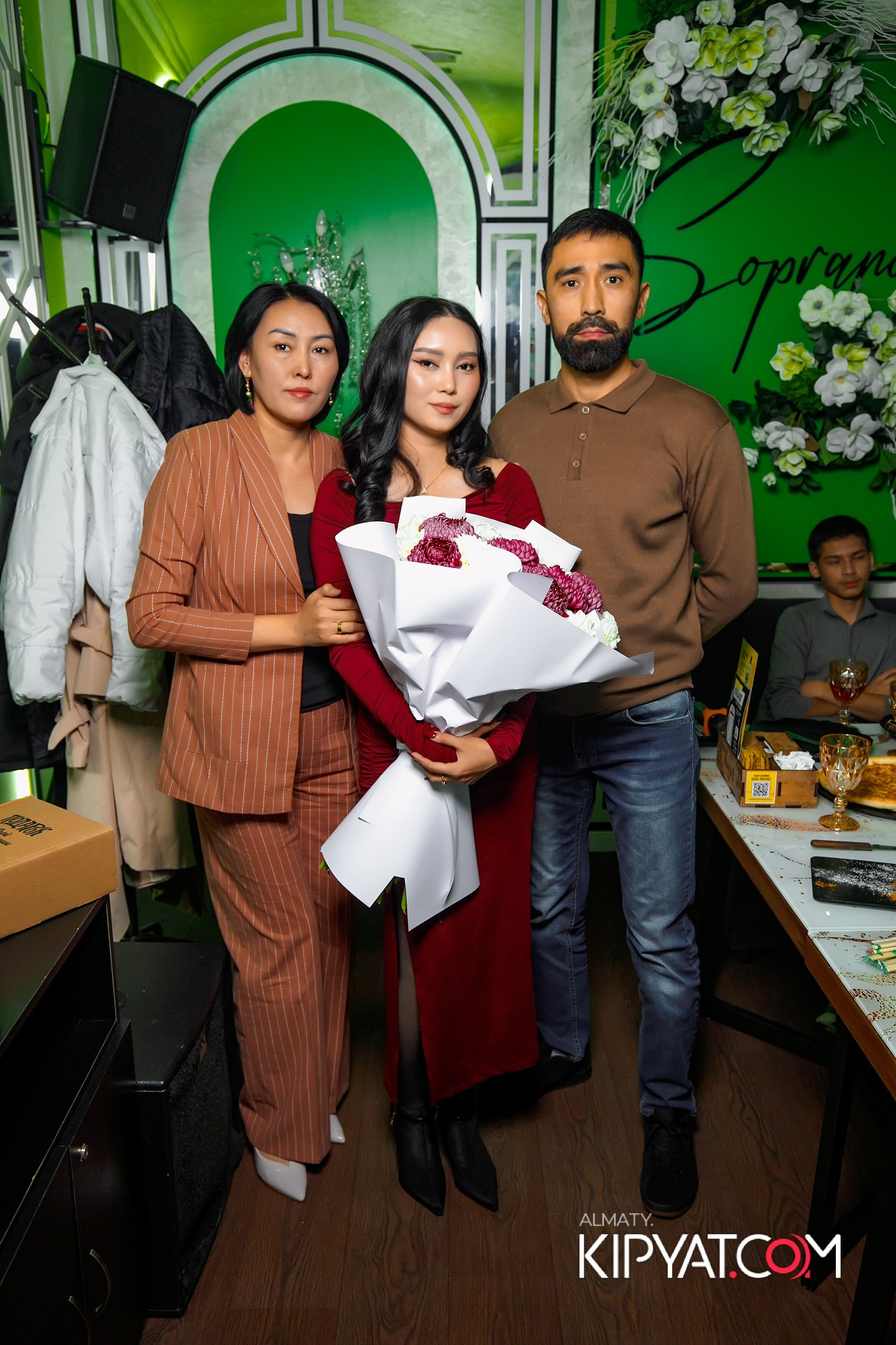 УХО И МЕДВЕДЬ НА ГАГАРИНА. КИПЯТКОМ АЛМАТЫ!