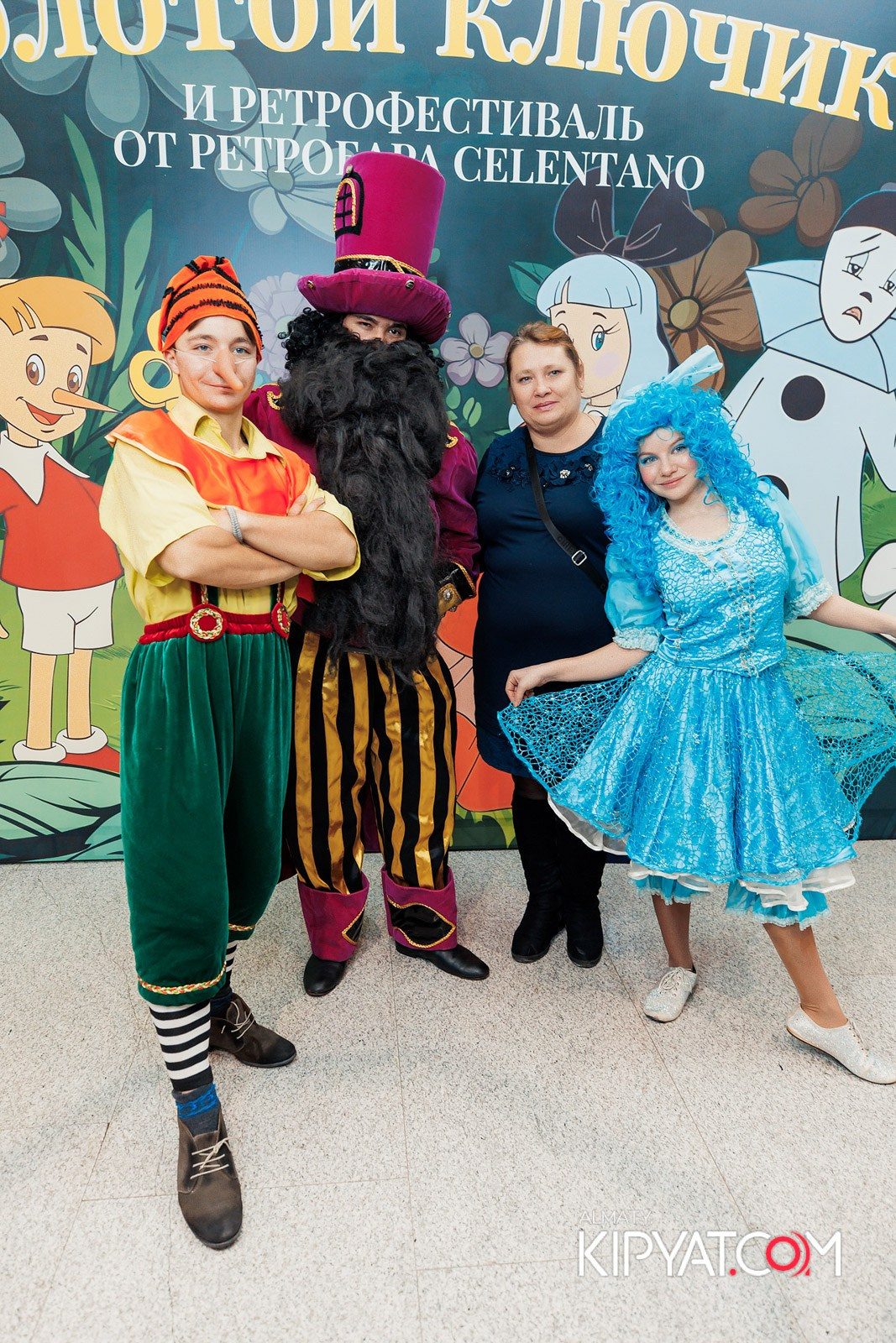 ЗОЛОТОЙ КЛЮЧИК И РЕТРОФЕСТИВАЛЬ ОТ РЕСТОБАРА CELENTANO. КИПЯТКОМ АЛМАТЫ!