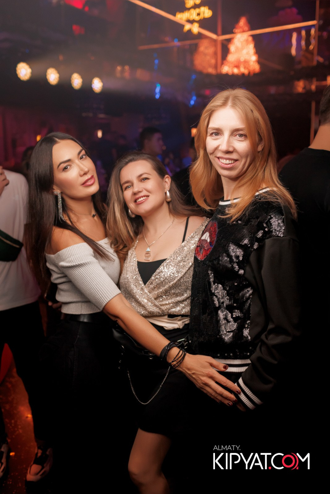 SANTA BARBARA — ПИТ ДЖЕЙСОН (ГР. ПРЕМЬЕР-МИНИСТР) И ИЛЬЯ ЗУДИН (ГР. ДИНАМИТ) НА ПРЕДНОВОГОДНЕЙ ВЕЧЕРИНКЕ. КИПЯТКОМ АЛМАТЫ!