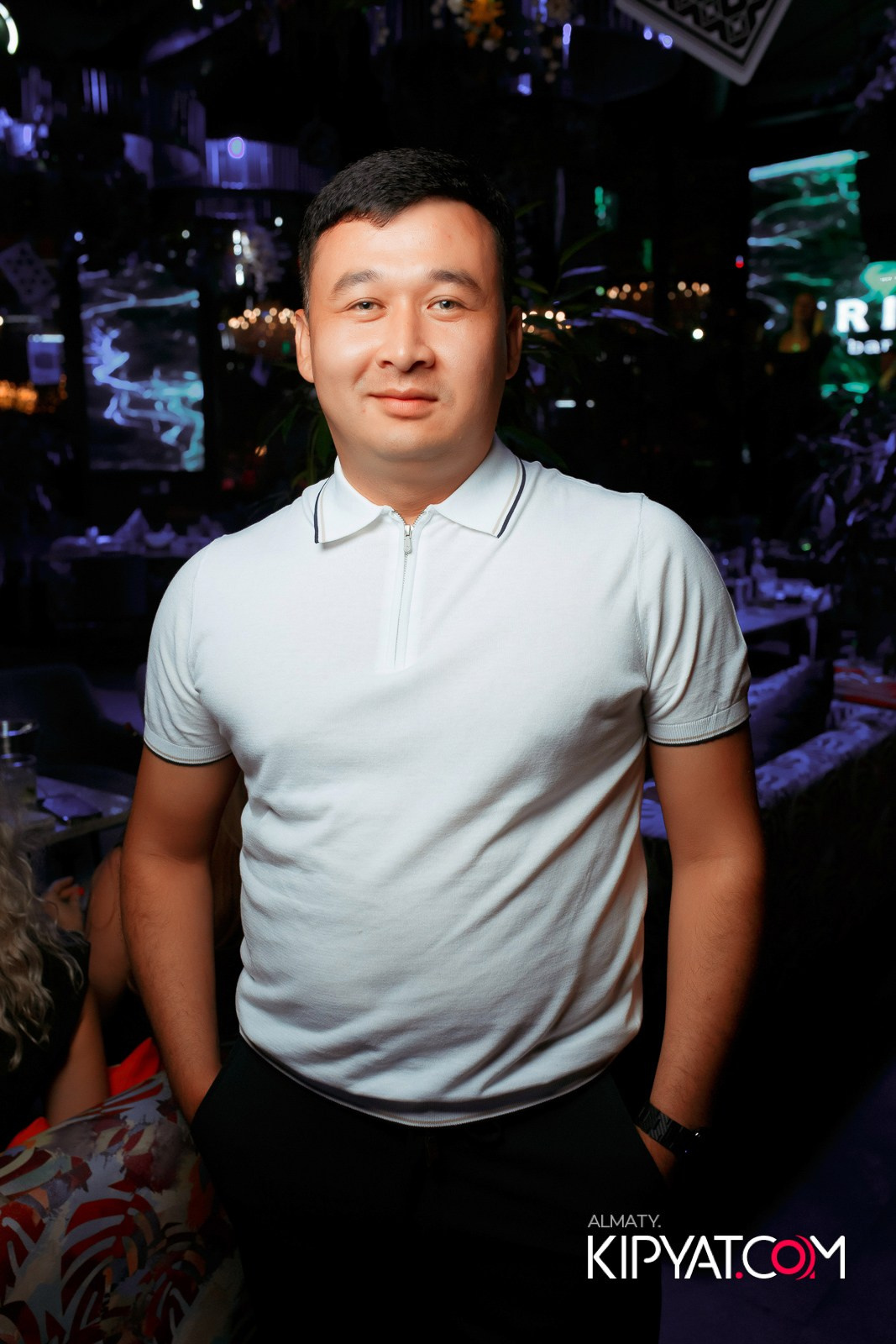 FRIENDS BAR & TERRACE. КИПЯТКОМ АЛМАТЫ!