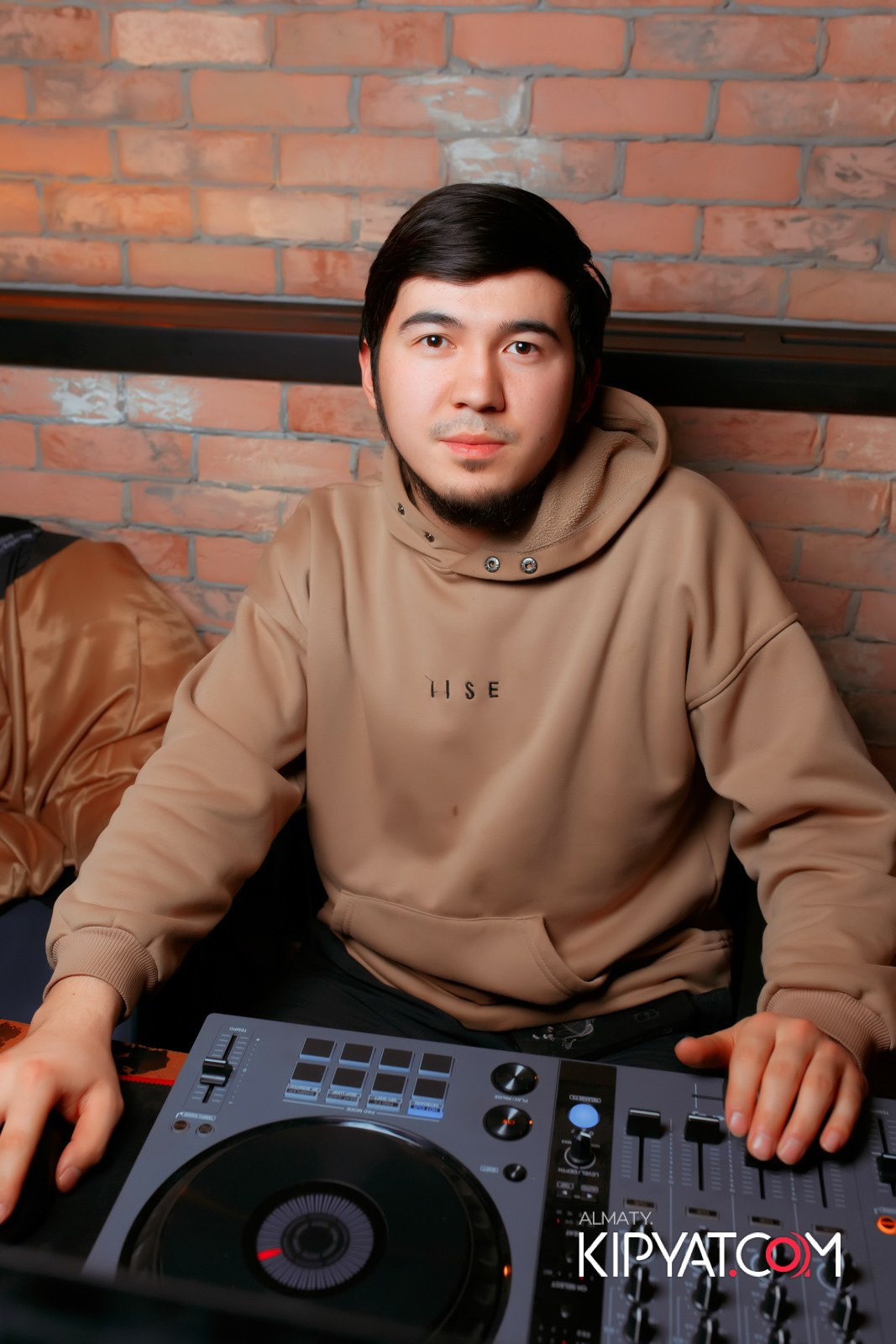 SPACE LOUNGE BAR. КИПЯТКОМ АЛМАТЫ!