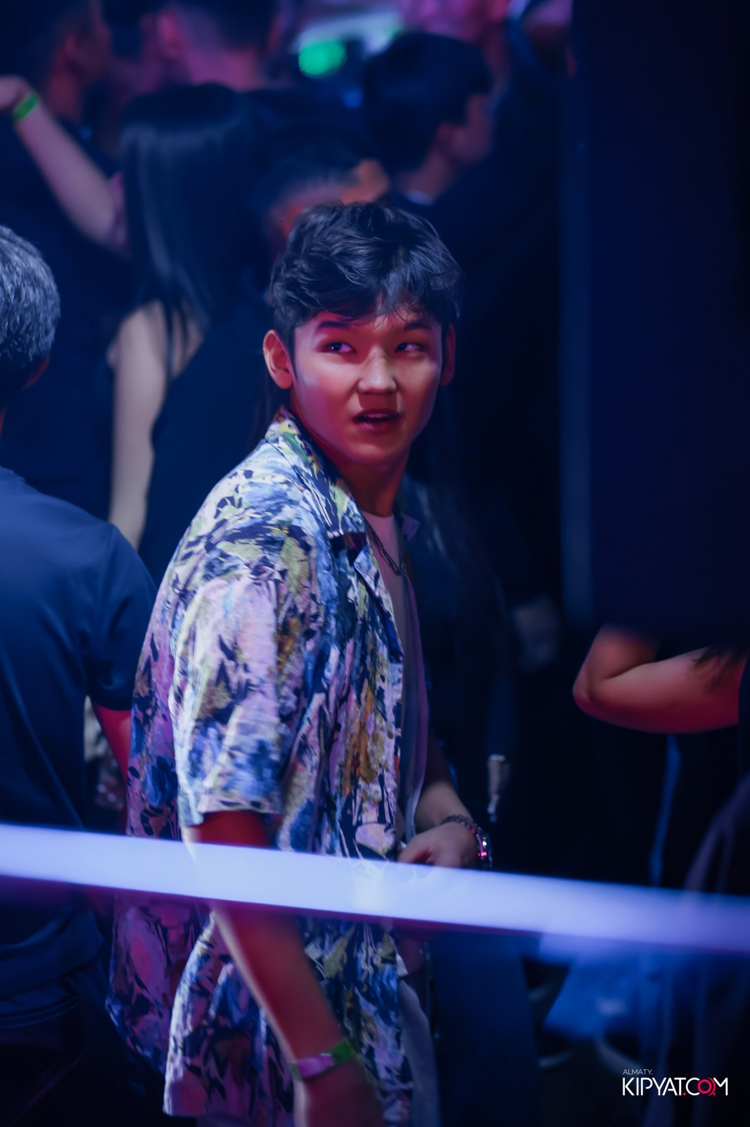 UYAT EMES BAR. КИПЯТКОМ АЛМАТЫ!