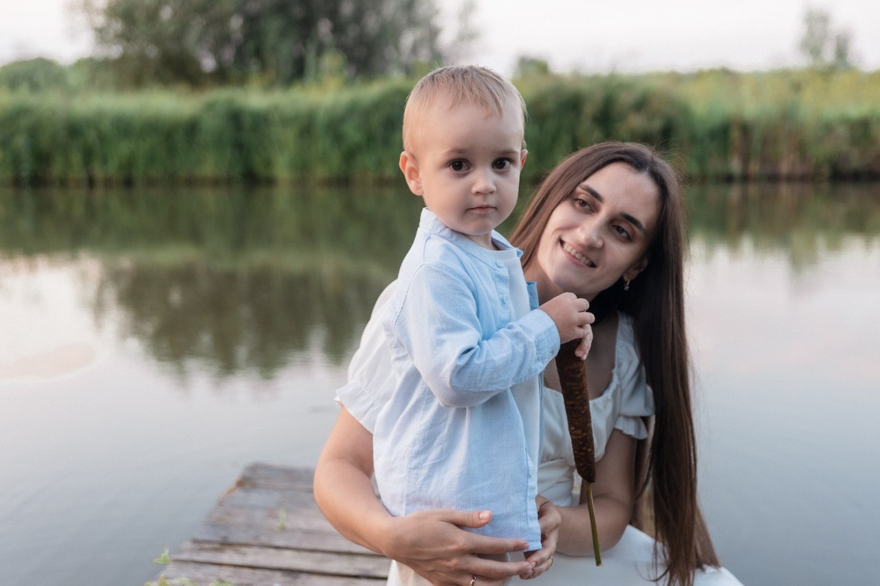 У пруда. Фотограф в Старом Осколе, Губкине Надежда Приболовец