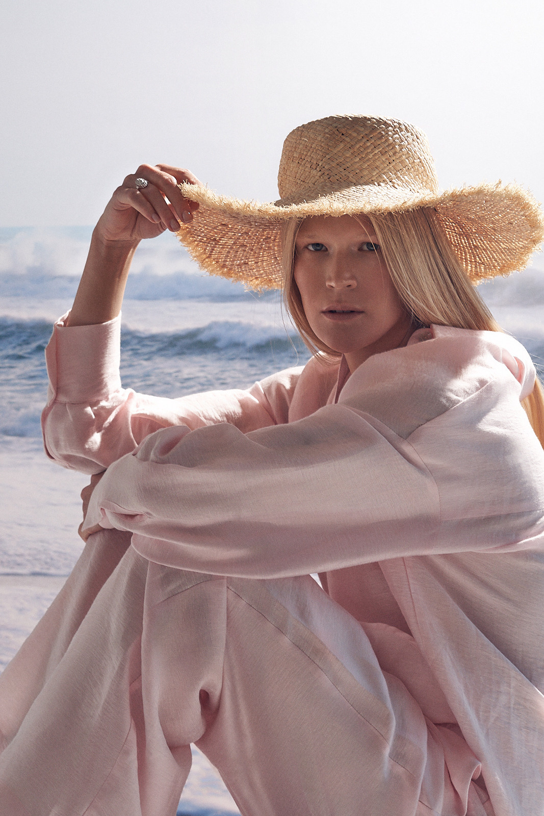 Campaign for the brand «BRUME». Hope_retouch