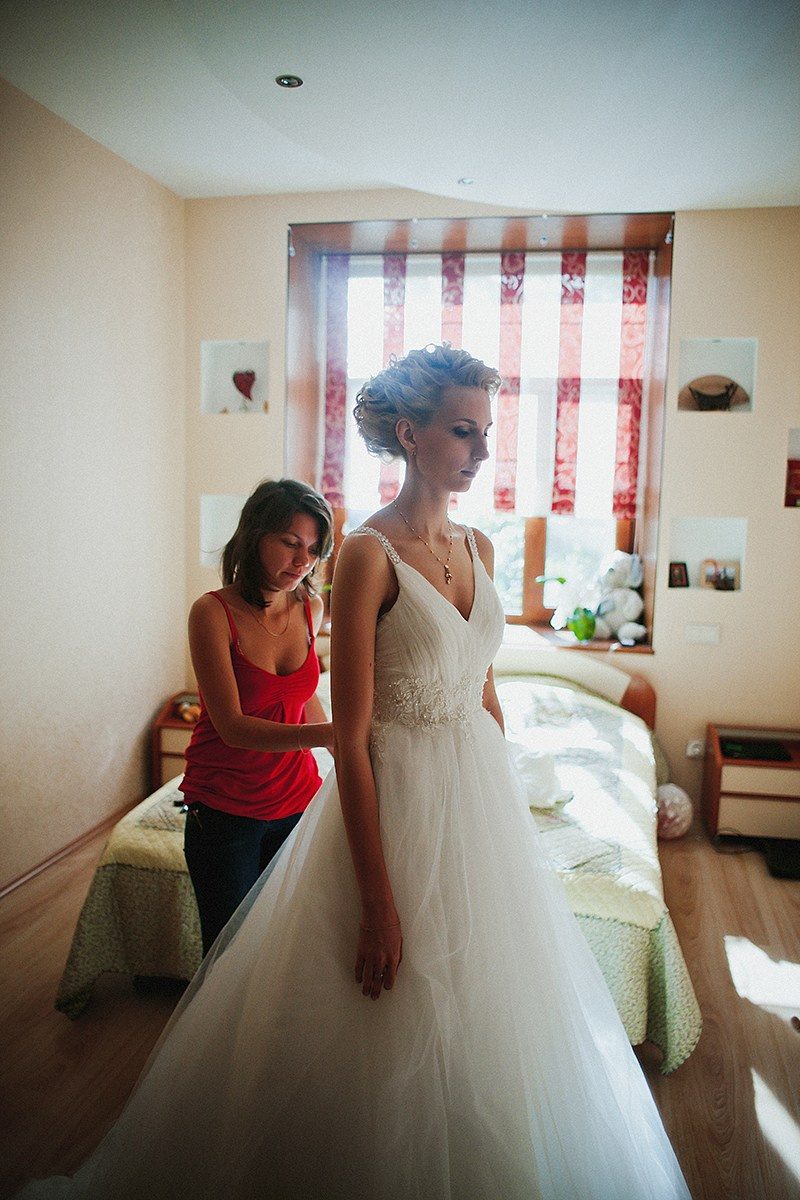 Свадебная прогулка Алекса и Даши. Фотограф крещение венчание в Петербурге! Помогает подобрать храм и посоветовал душевного батюшку в СПб