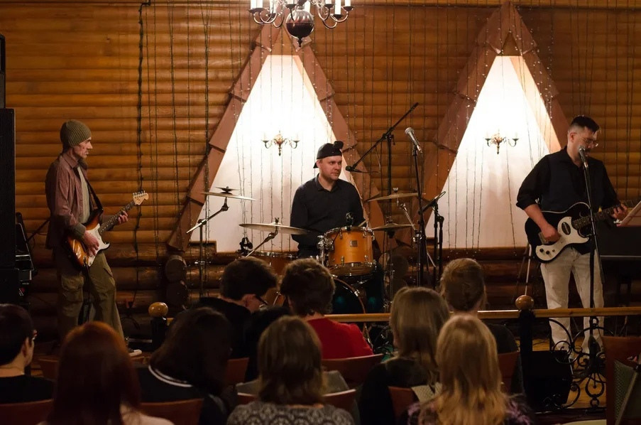 20 лет группе «FM». Свадебный видеограф и свадебный фотограф в Самаре Олег Слеб