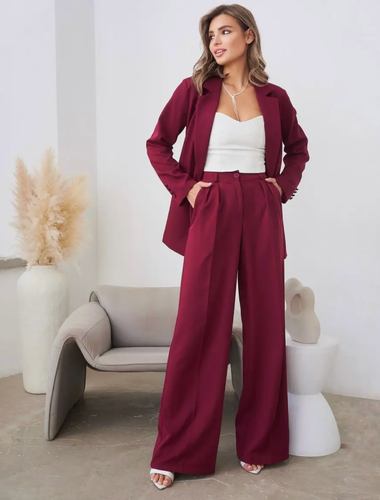 Дарья, 42-44 р-р, 170 рост. KED Production — продакшн из СПб. Создаём фото, видео и контент, который помогает брендам и селлерам продавать больше