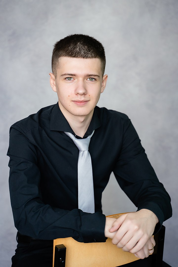 Общее фото / Виньетка Школа. Детский и Школьный фотограф во Владивостоке. Выпускные альбомы