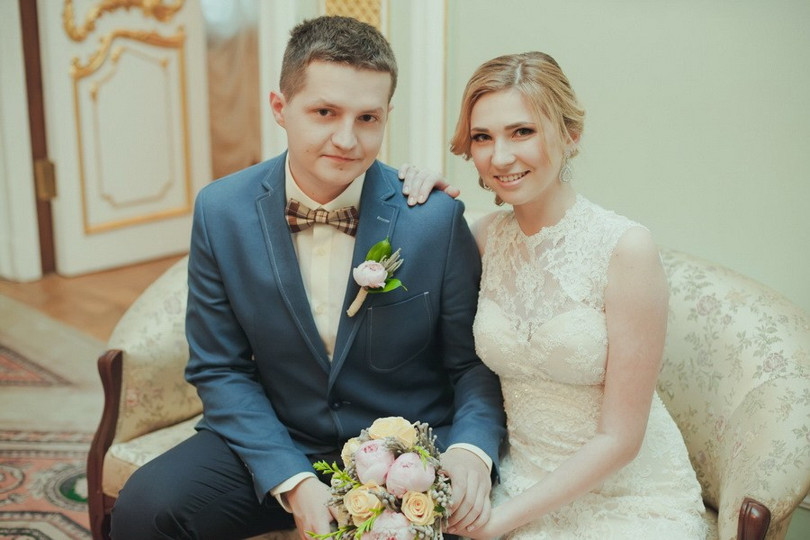 Свадебная прогулка по Санкт-Петербургу. Фотограф крещение венчание в Петербурге! Помогает подобрать храм и посоветовал душевного батюшку в СПб