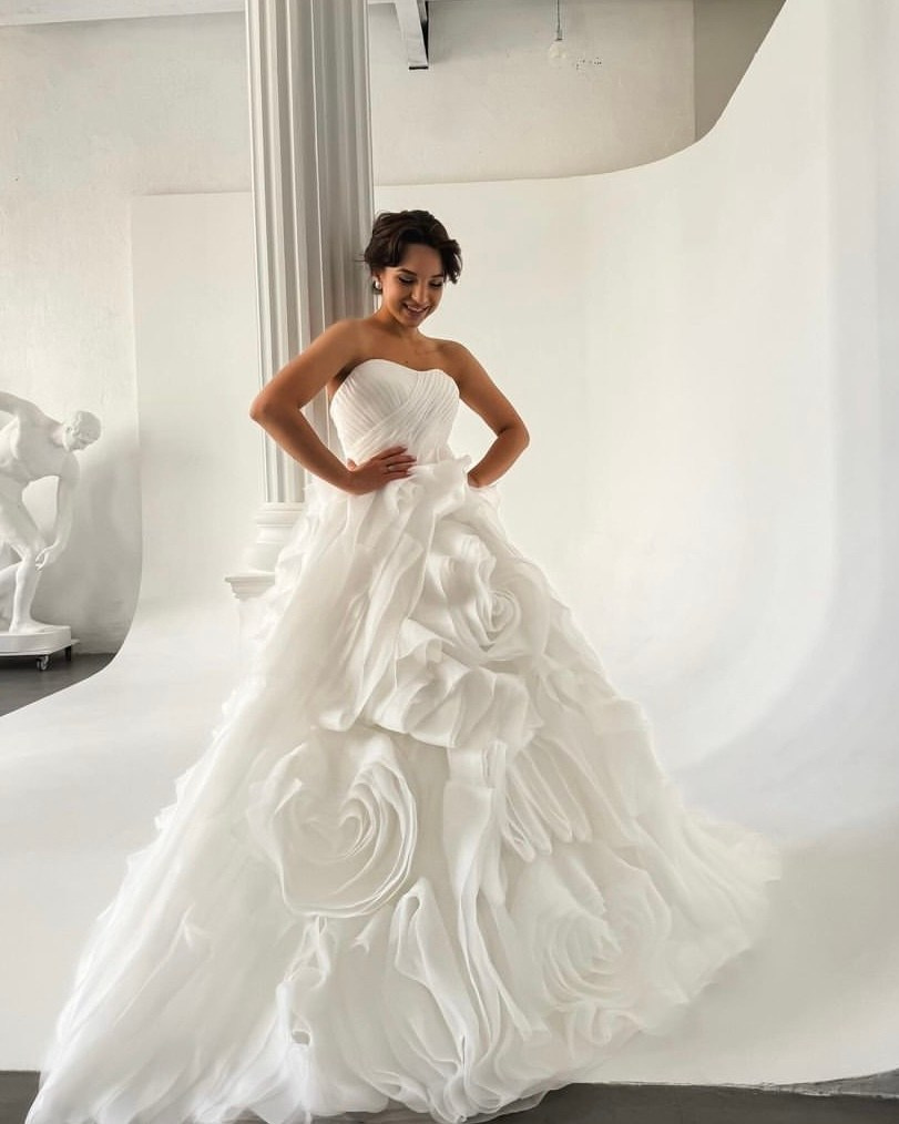 Образ невесты. Платье, макияж и укладка. Валеева Виктория | Свадебный фотограф в Ростове-на-Дону и Москве