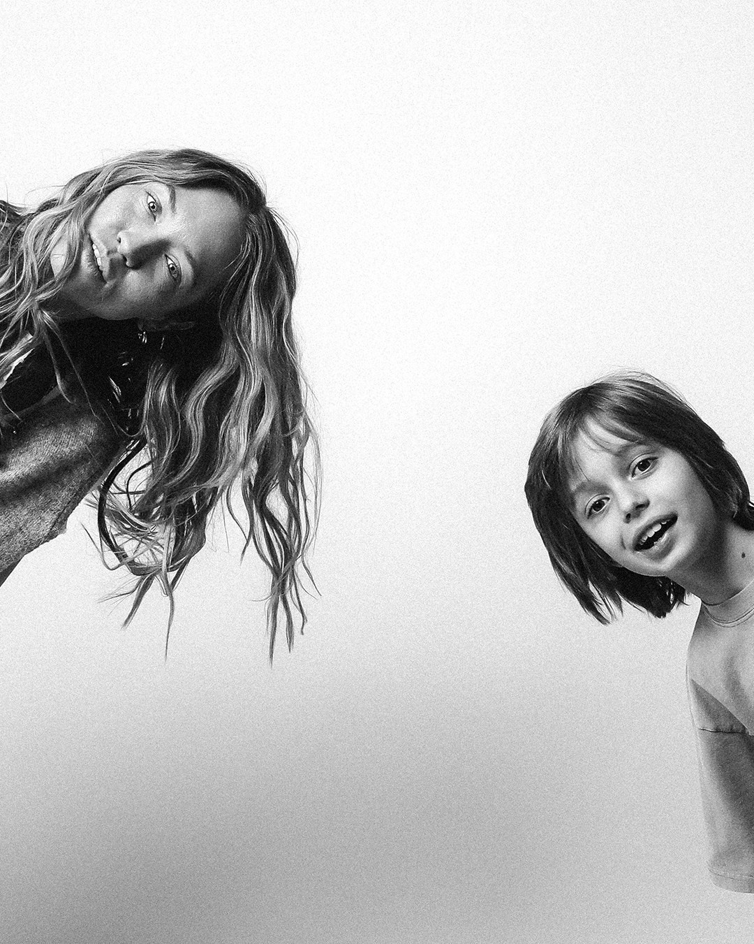 Чб на белом