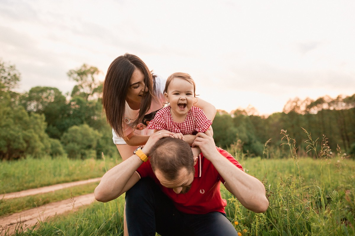 АНЯ+САША=ВАСИЛИСА. Семейный фотограф новорождённых в Серпухове Юлия Новикова +79637785957