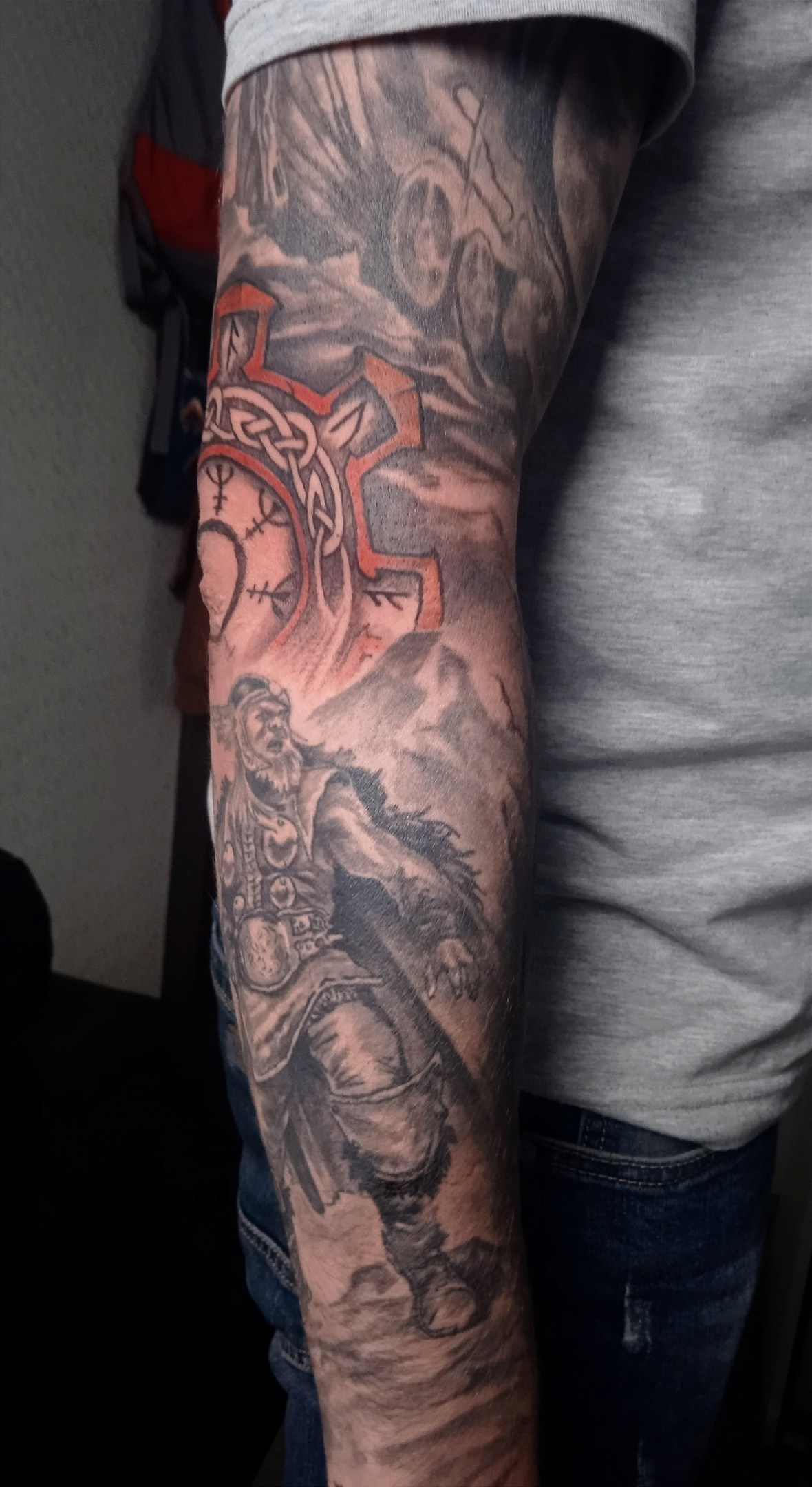 Тату. Яр Панов Арт.Картины, татуировки, роспись стен и одежды в Москве