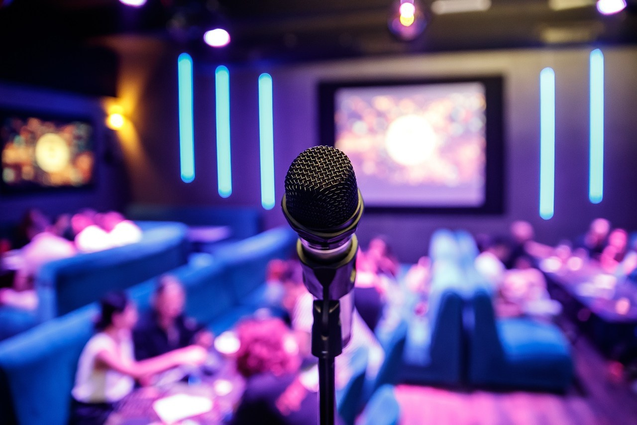 מָשׁוֹב. יבגני פלבין. צלם. תעשייה, דיווחים, חתונות, פורטרט