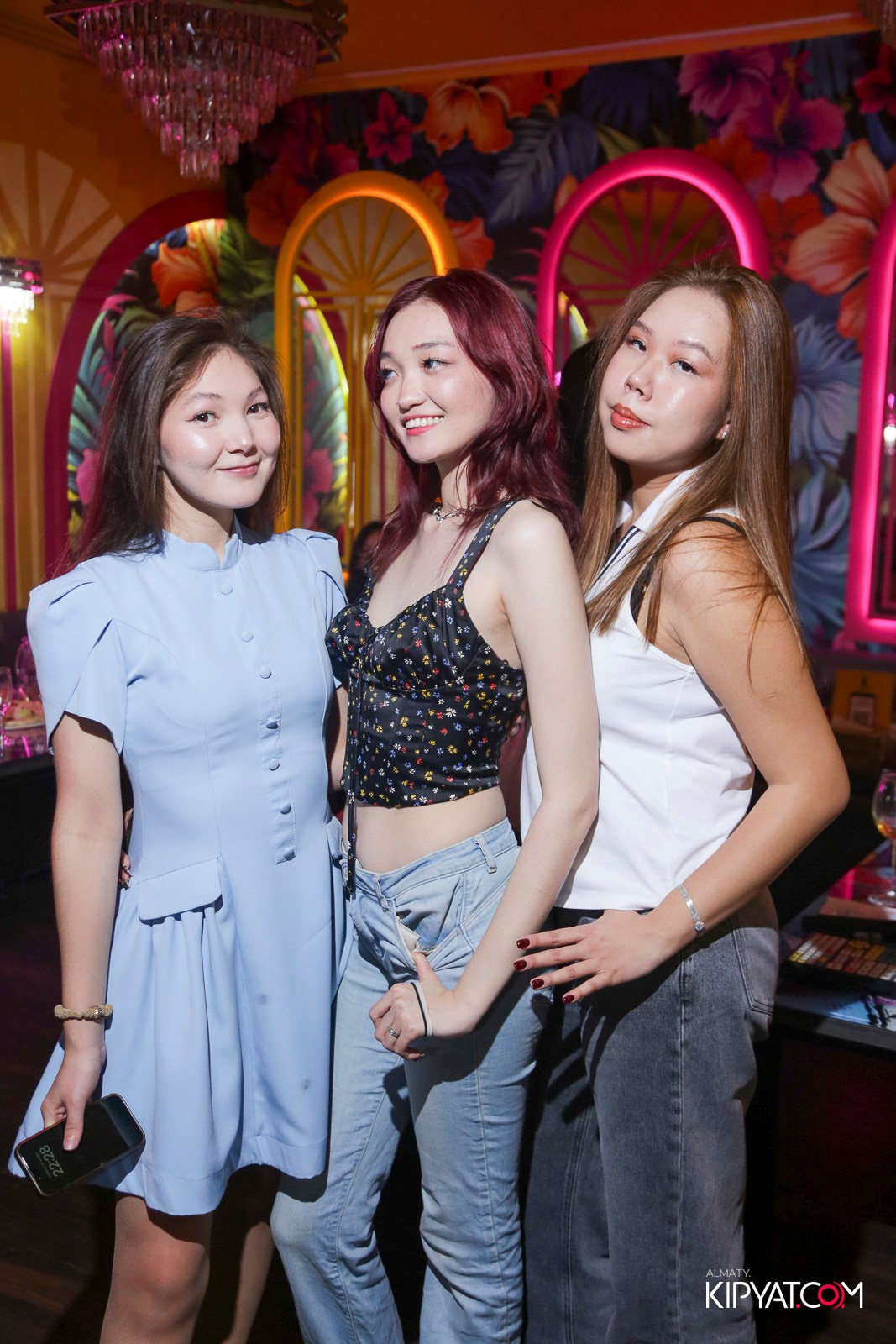 УХО И МЕДВЕДЬ НА САИНА. КИПЯТКОМ АЛМАТЫ! Фотосъемка мероприятий в Алматы