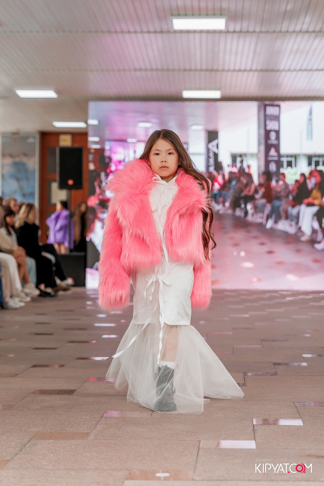 JUNIOR FASHION SHOW. КИПЯТКОМ АЛМАТЫ!
