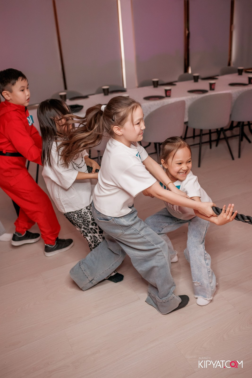 КВЕСТ-ШОУ ALAROVICH / ИГРА В КАЛЬМАРА. КИПЯТКОМ АЛМАТЫ!