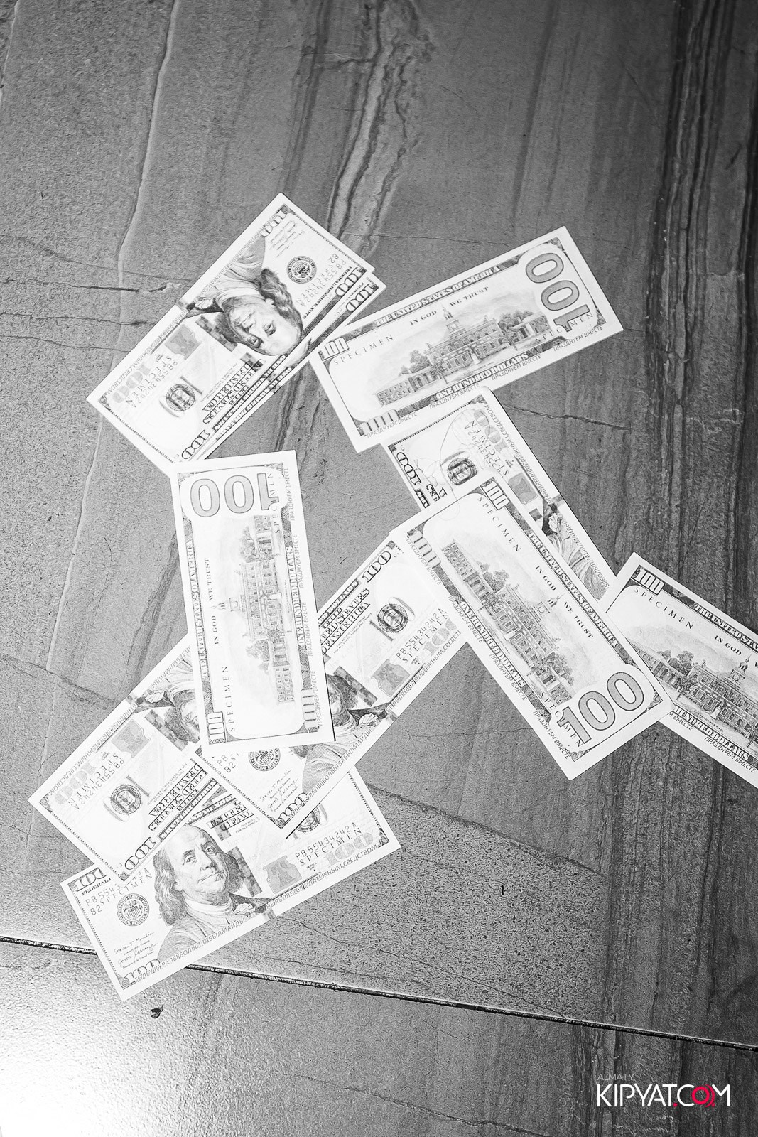 FRIENDS BAR & TERRACE. КИПЯТКОМ АЛМАТЫ!