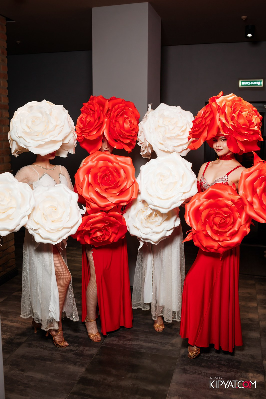 LIFE GRILL CAFE. КИПЯТКОМ АЛМАТЫ!