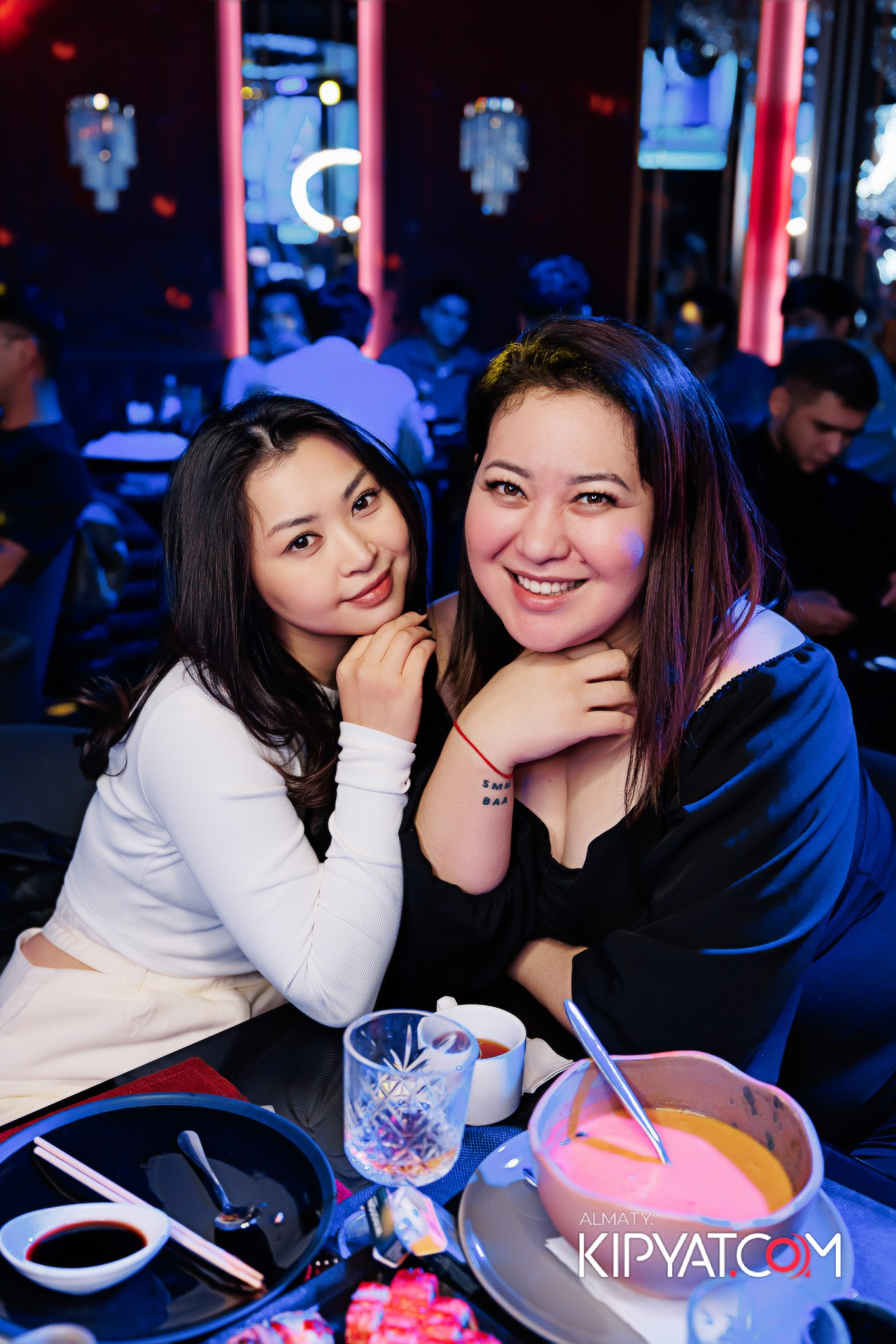 ЗАЯ, НА БИС. КИПЯТКОМ АЛМАТЫ!