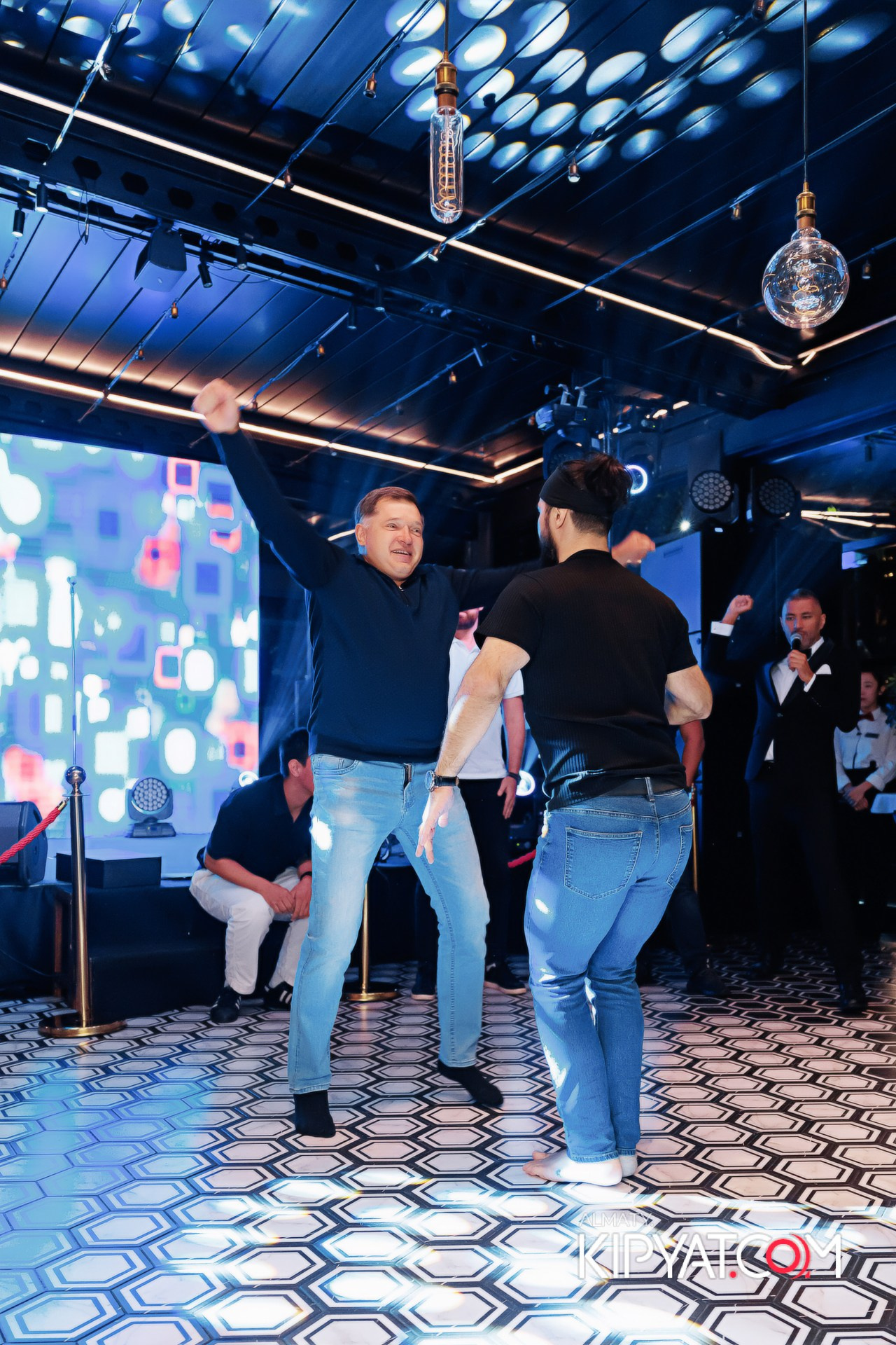 День рождения ресторана Noodles — 15 лет. КИПЯТКОМ АЛМАТЫ! Фотосъемка мероприятий в Алматы