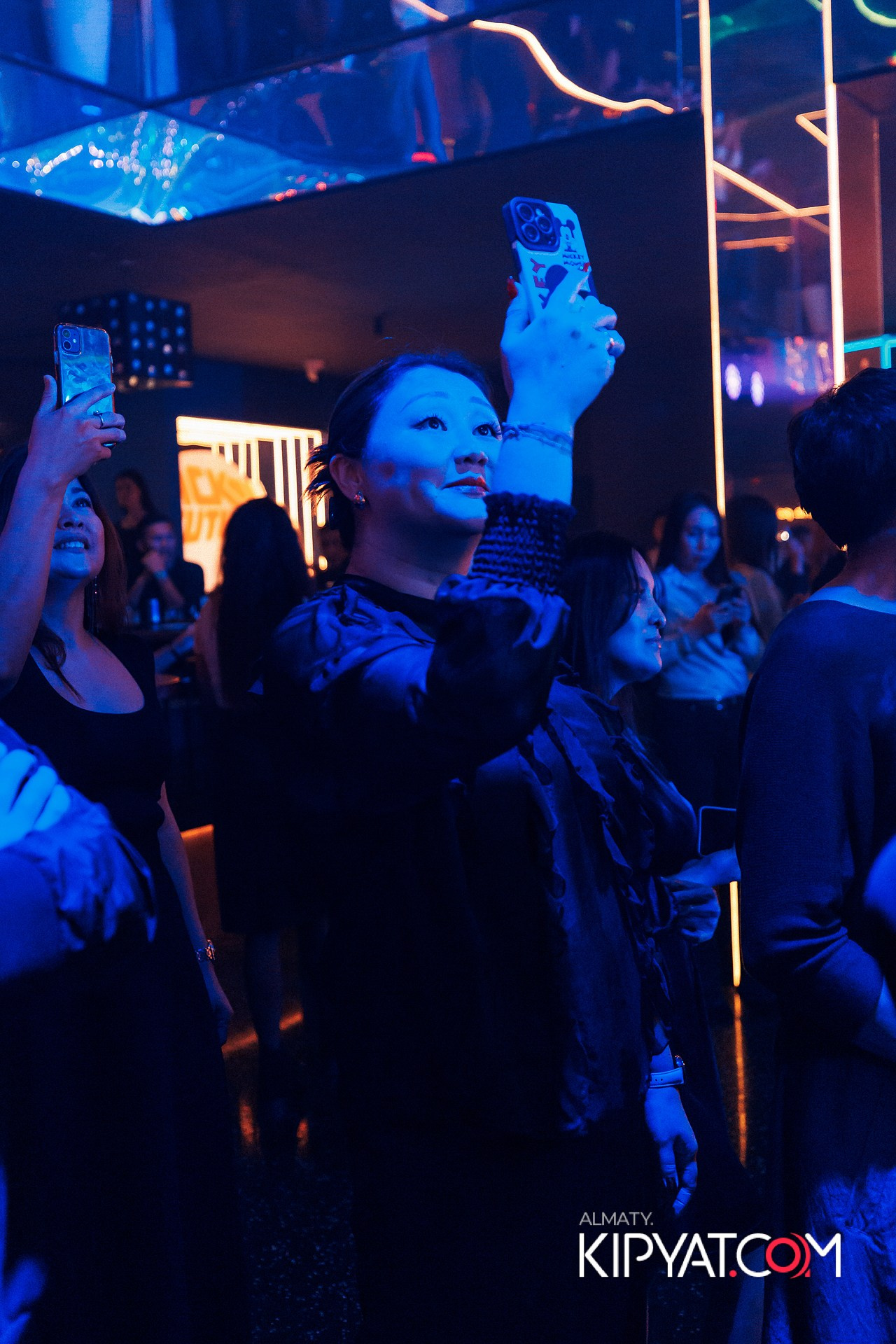 КОНЦЕРТ ГРУППЫ HIFI SANTA BARBARA. КИПЯТКОМ АЛМАТЫ!