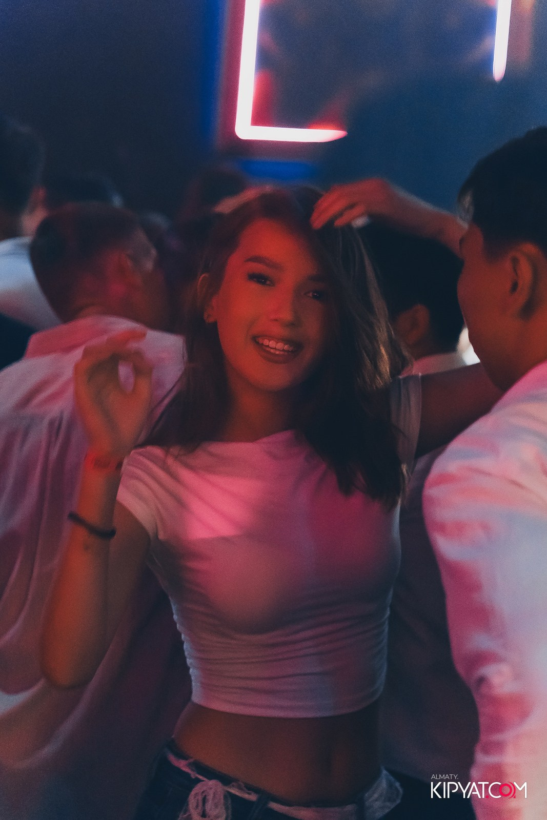UYAT EMES BAR. КИПЯТКОМ АЛМАТЫ!