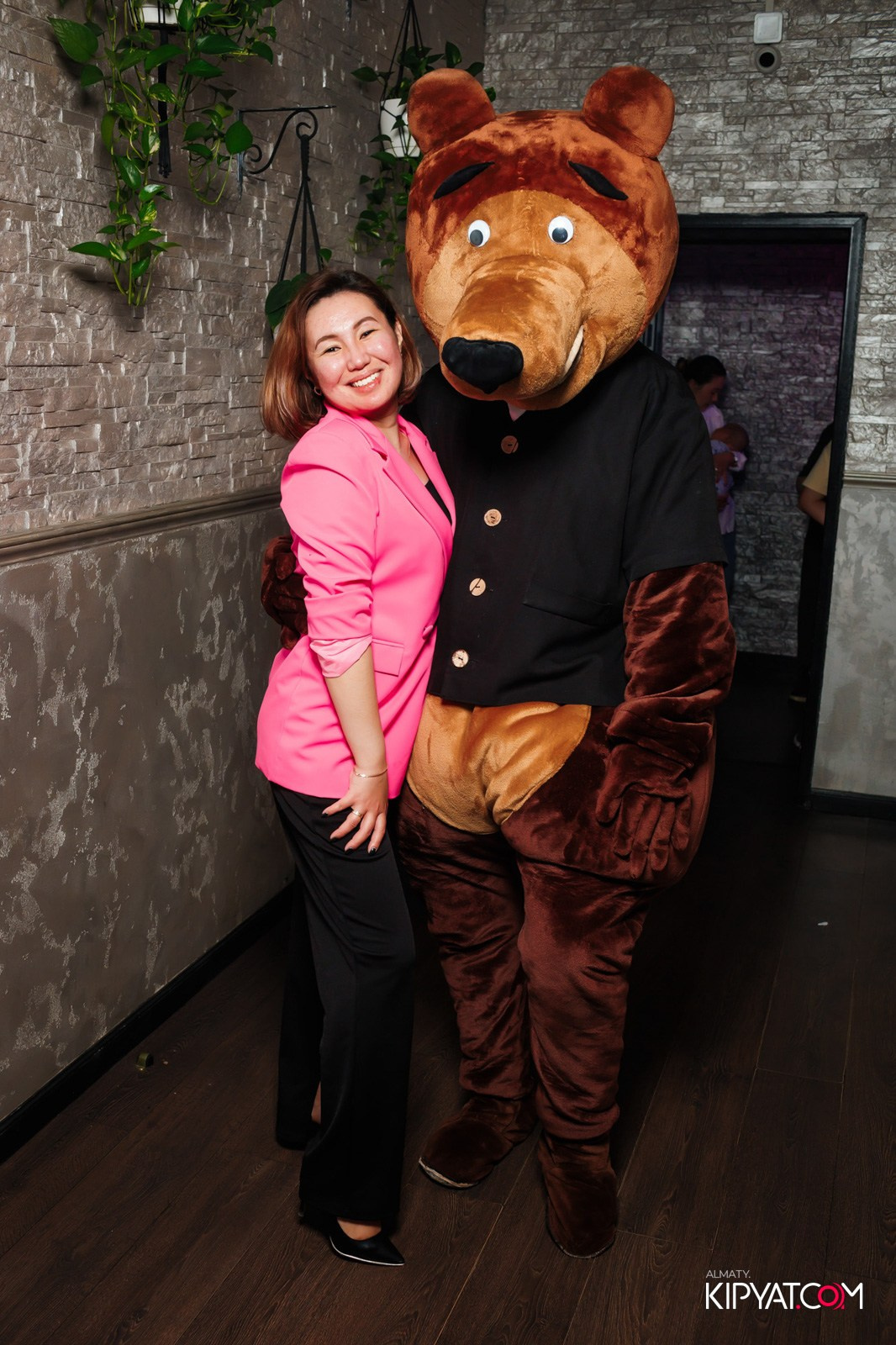 УХО И МЕДВЕДЬ НА ГАГАРИНА. КИПЯТКОМ АЛМАТЫ!