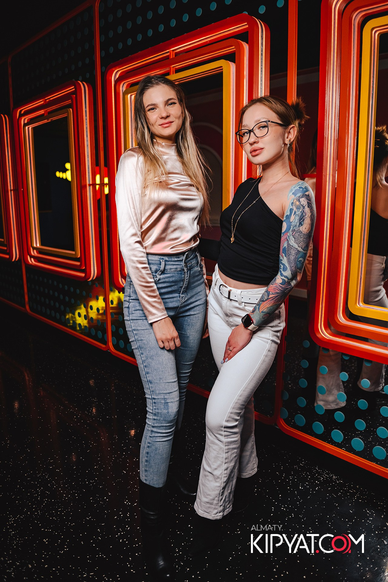 ВЫСТУПЛЕНИЕ ГРУППЫ ВИРУС SANTA BARBARA. КИПЯТКОМ АЛМАТЫ!