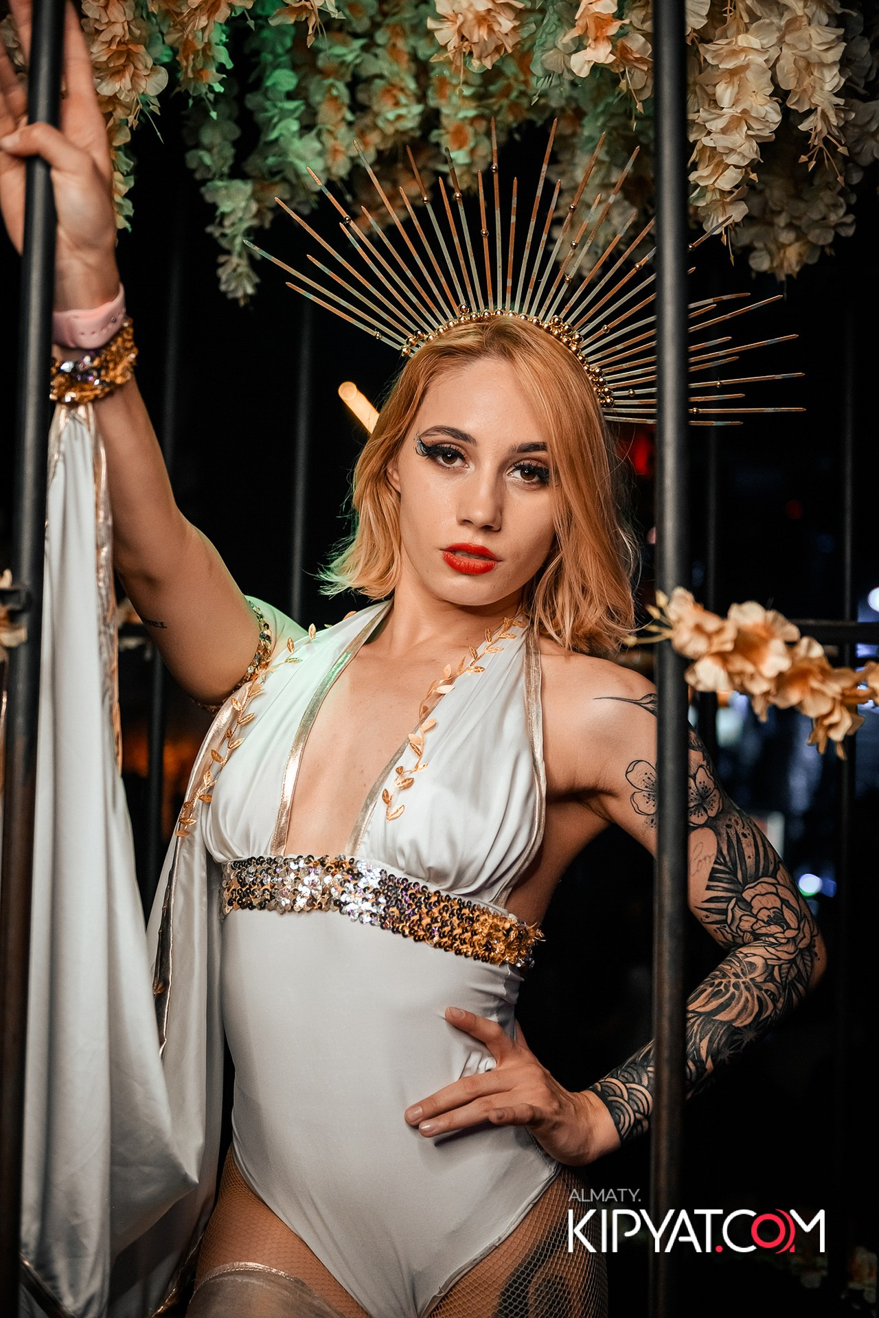 UYAT EMES BAR. КИПЯТКОМ АЛМАТЫ!