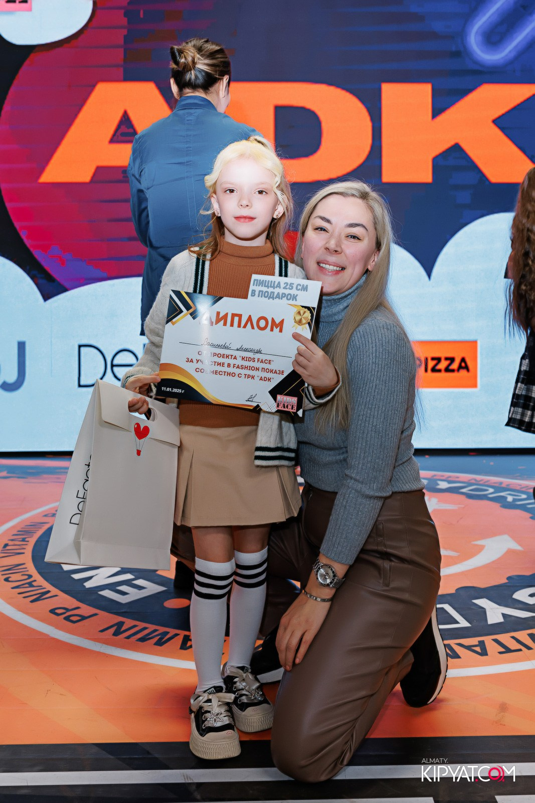 ДЕТСКИЙ МОДНЫЙ ПОКАЗ ОТ МОДЕЛЬНОГО АГЕНТСТВА «KIDSFACE». КИПЯТКОМ АЛМАТЫ!