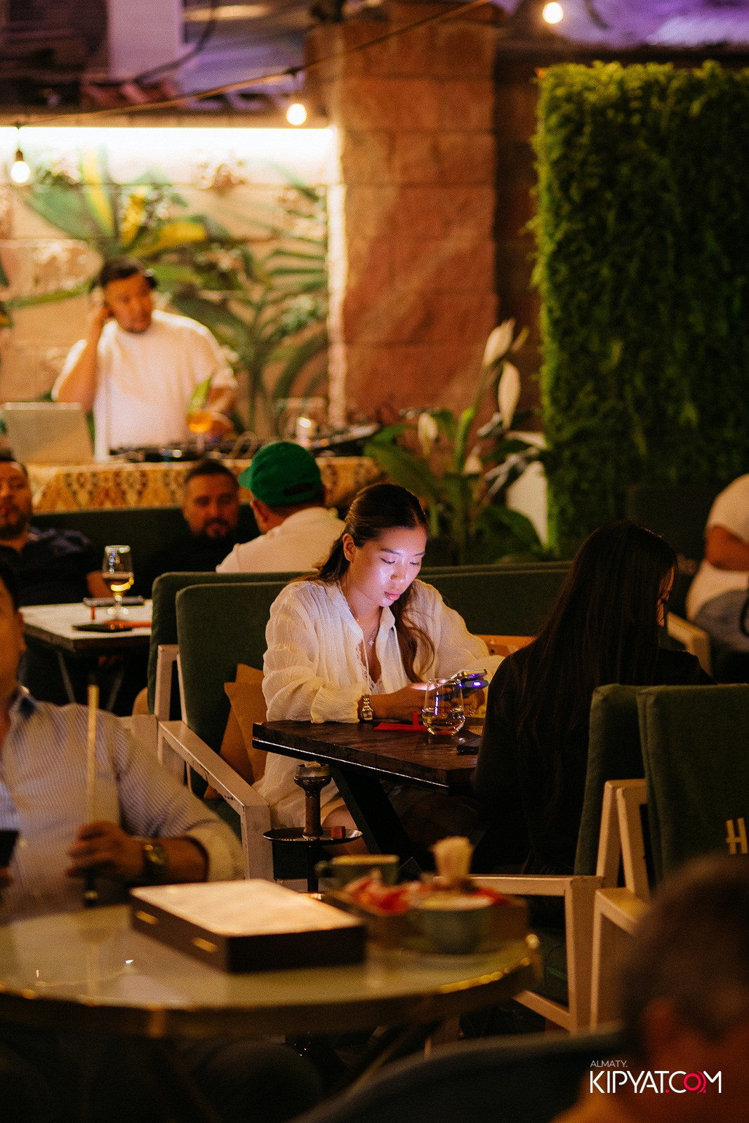 OLOVO НА САТПАЕВА. КИПЯТКОМ АЛМАТЫ! Фотосъемка мероприятий в Алматы