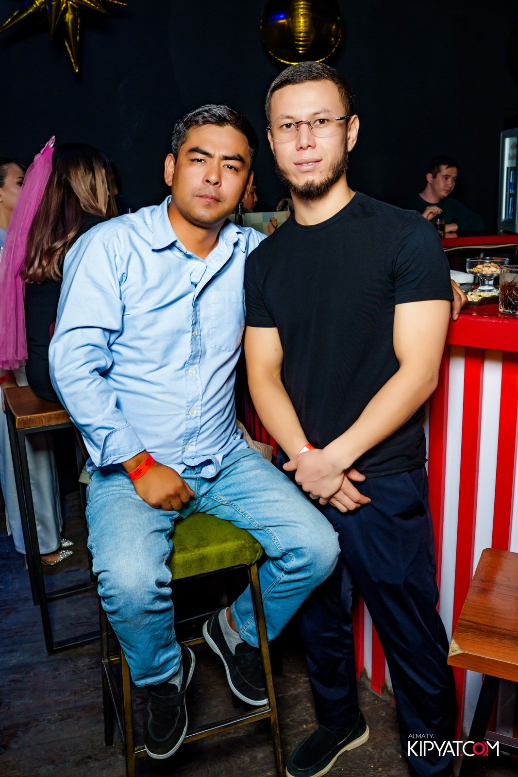 UYAT EMES BAR. КИПЯТКОМ АЛМАТЫ!