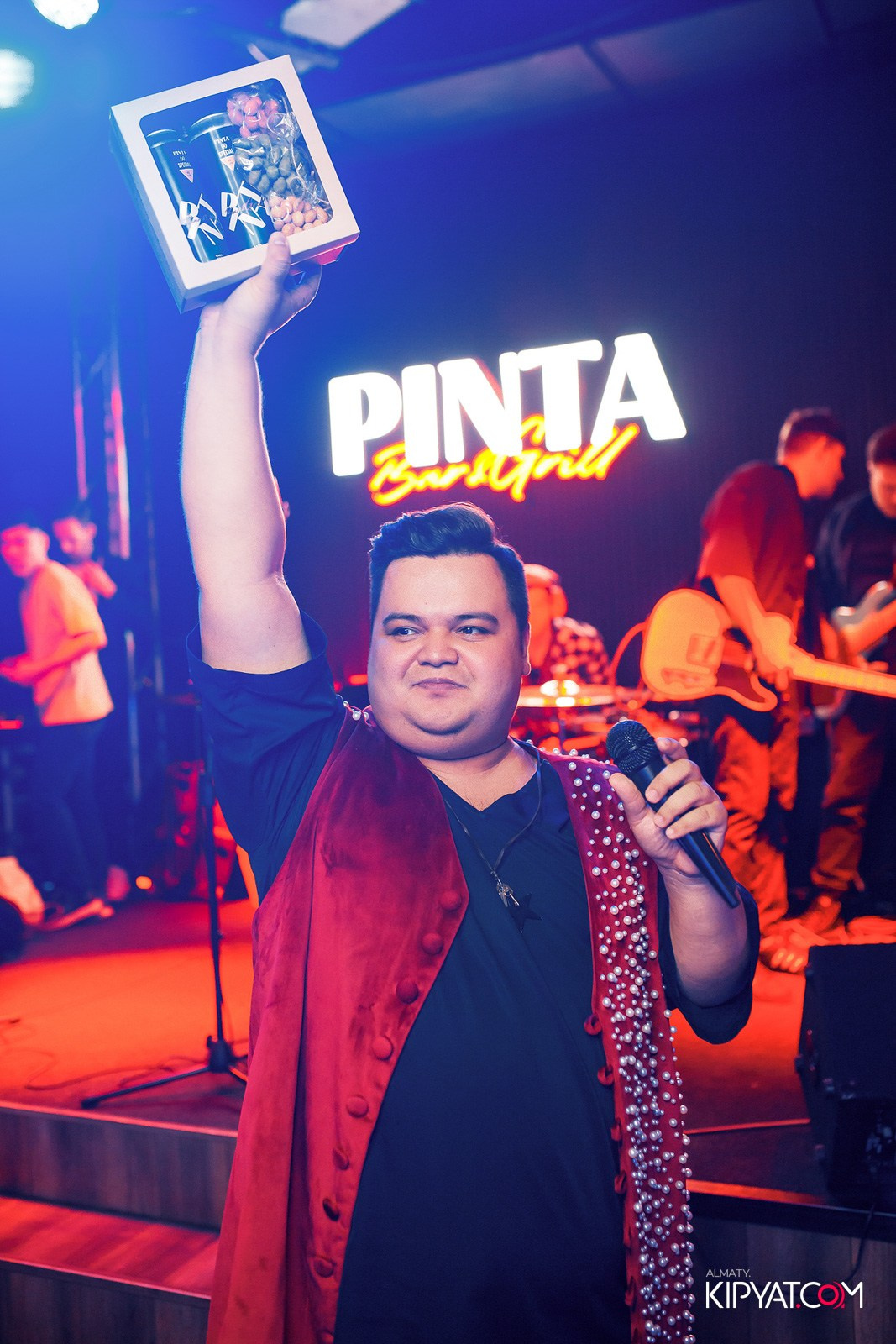 ПИНТА НА ДОСТЫК. КИПЯТКОМ АЛМАТЫ!