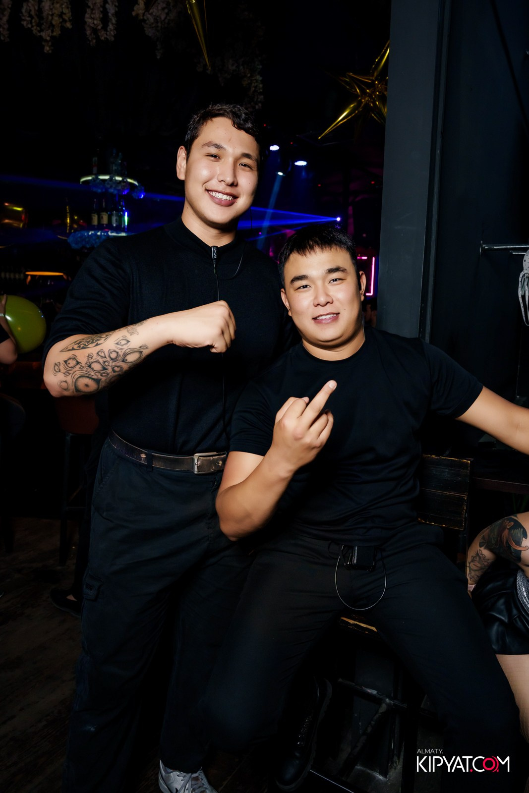 UYAT EMES BAR. КИПЯТКОМ АЛМАТЫ!