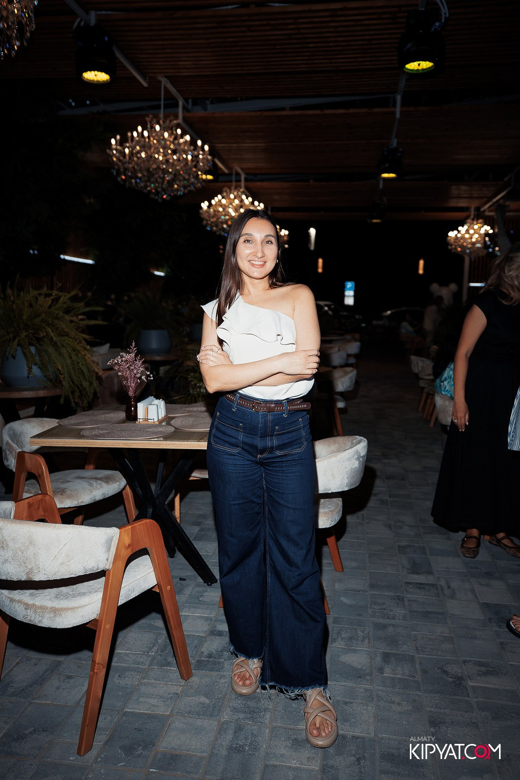 FRIENDS BAR & TERRACE. КИПЯТКОМ АЛМАТЫ!