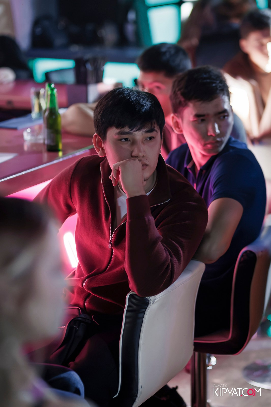 UYAT EMES BAR. КИПЯТКОМ АЛМАТЫ!