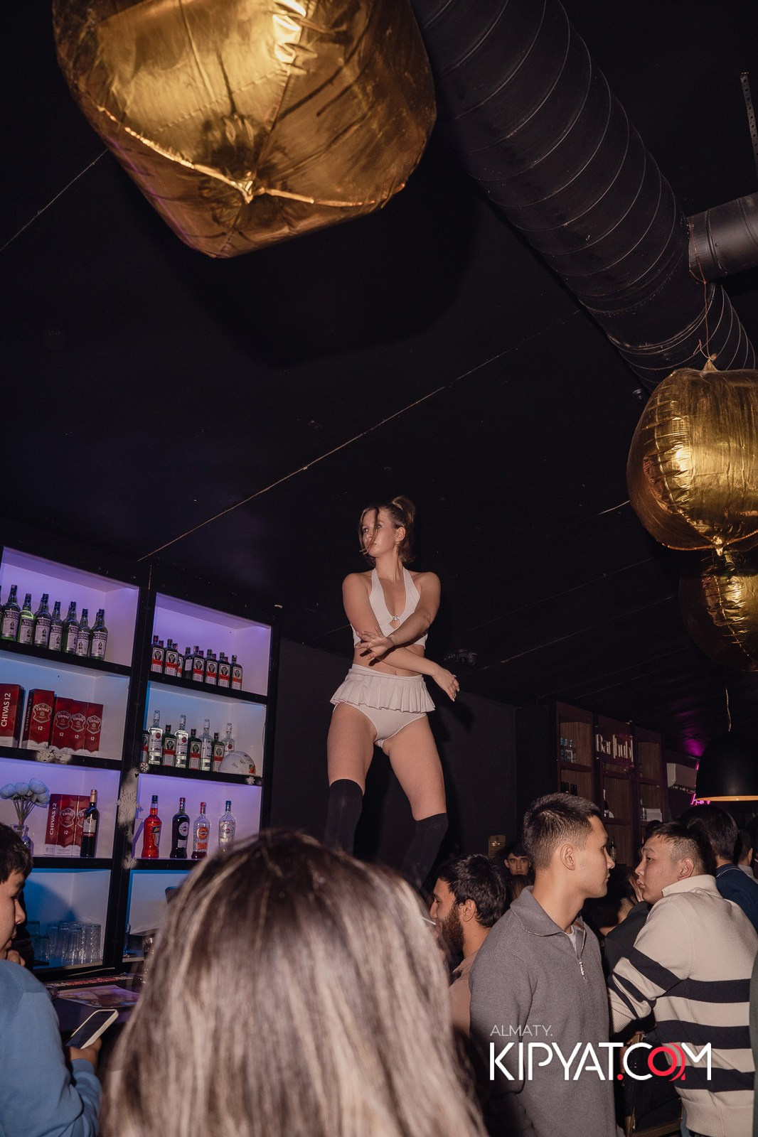 UYAT EMES BAR. КИПЯТКОМ АЛМАТЫ!